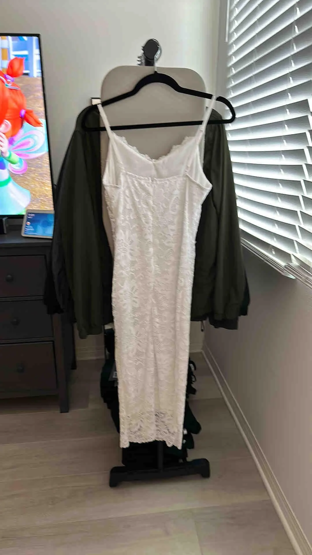 Listing Image Blurred Background