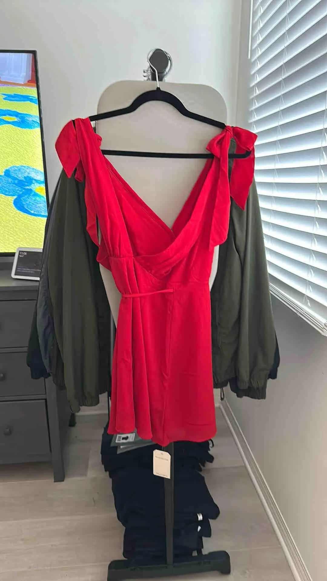 Listing Image Blurred Background