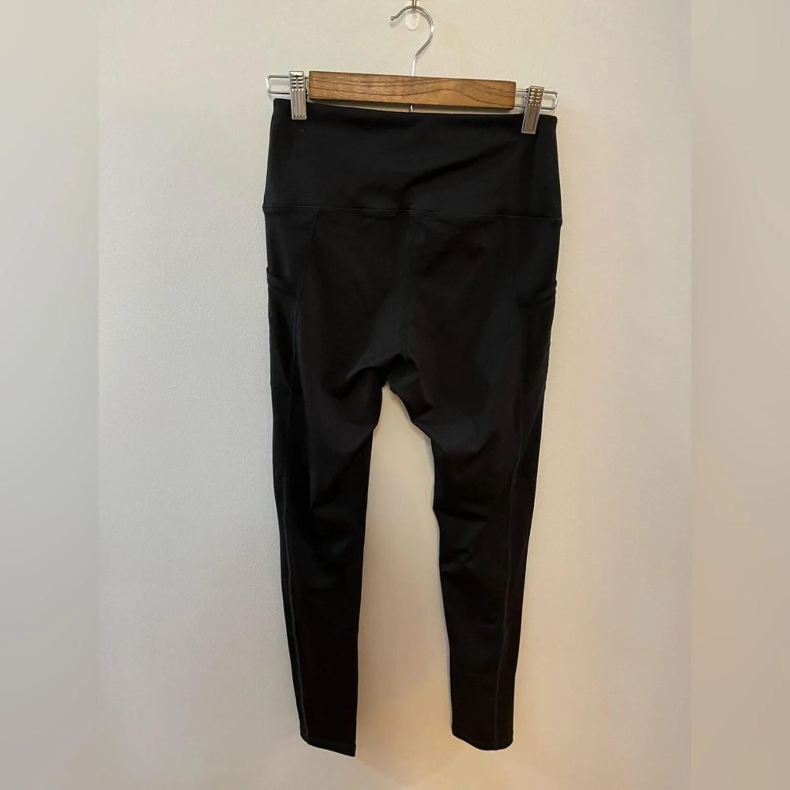 Listing Image Blurred Background