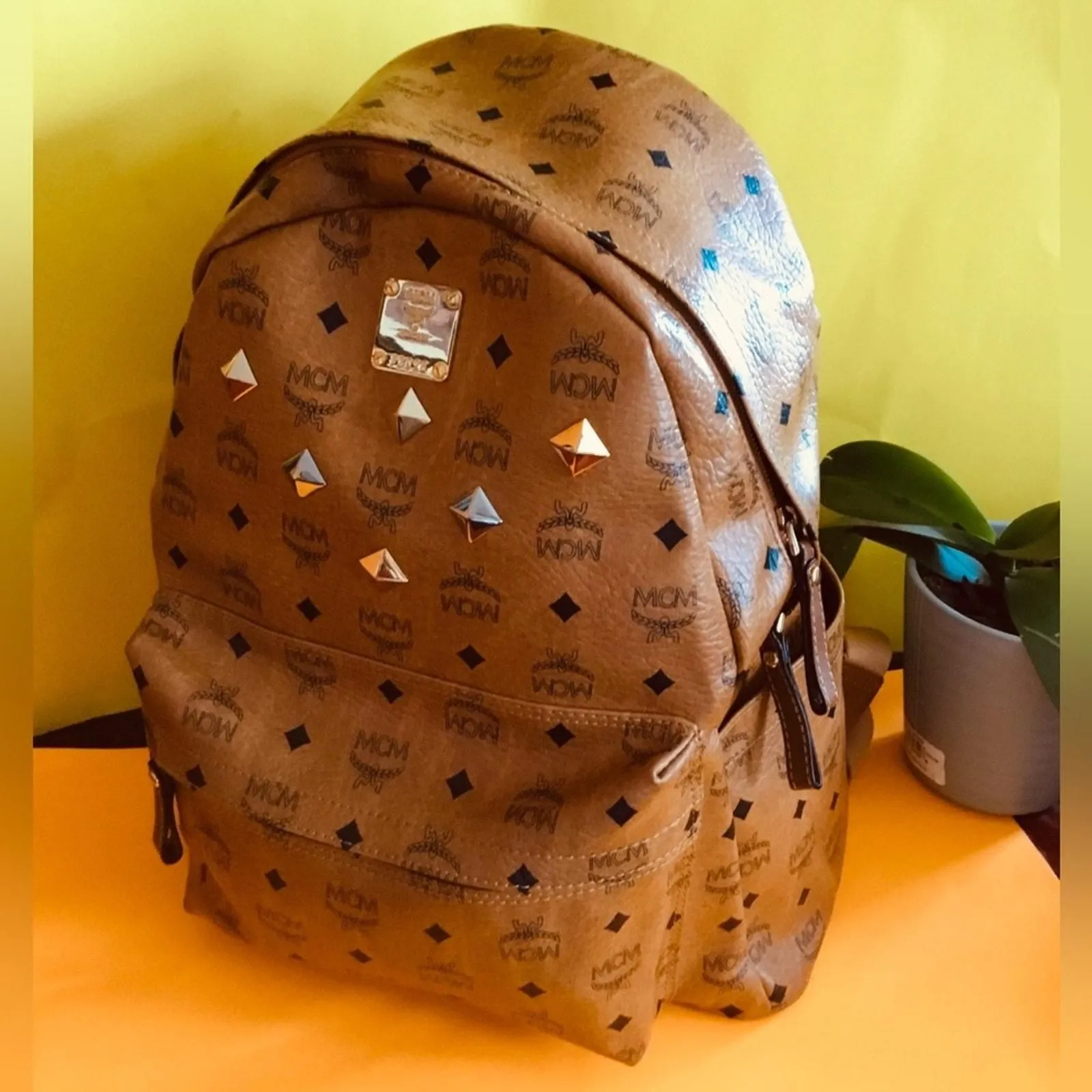 qxqzUZGM4LVlfEYvrANS Picture 0