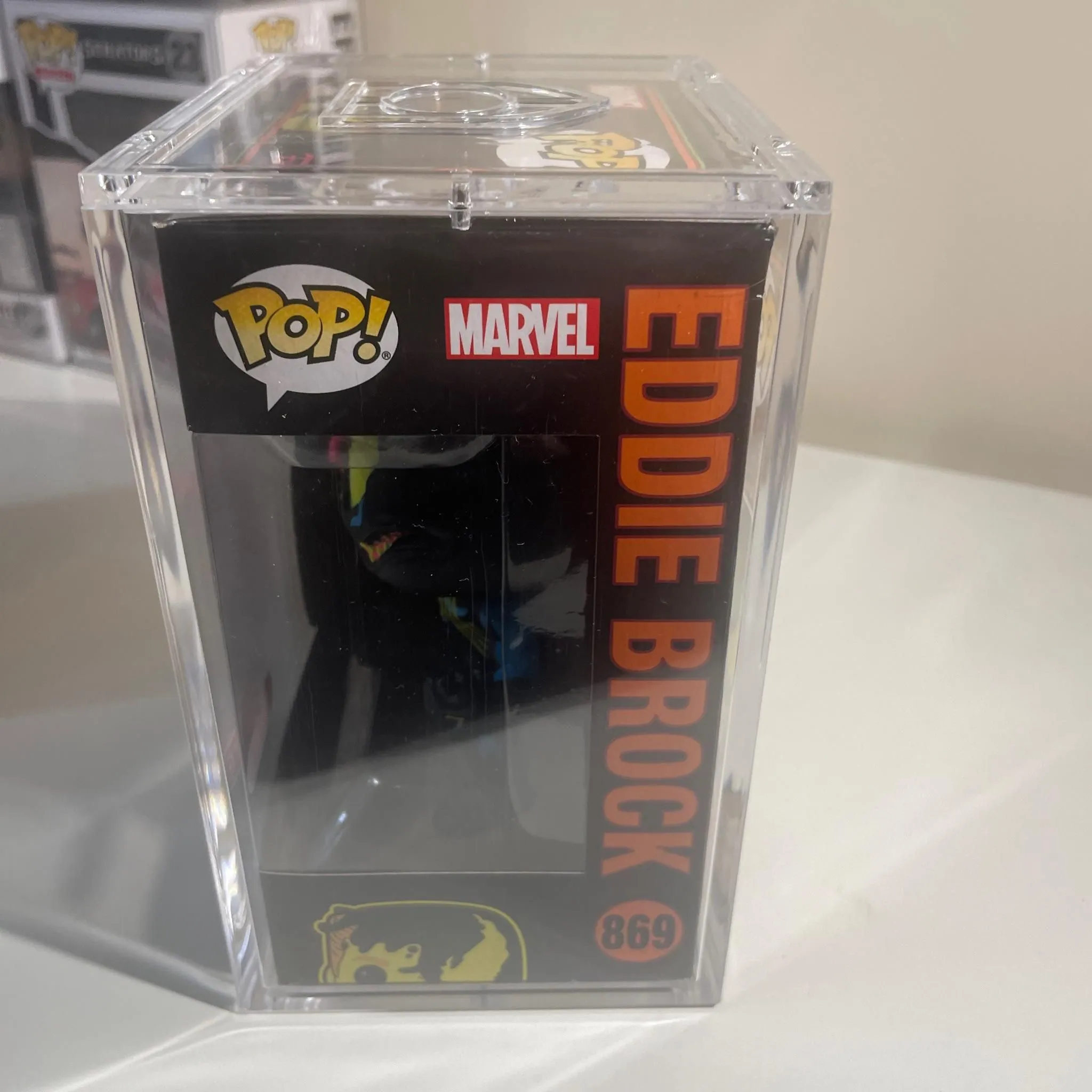 Listing Image Blurred Background