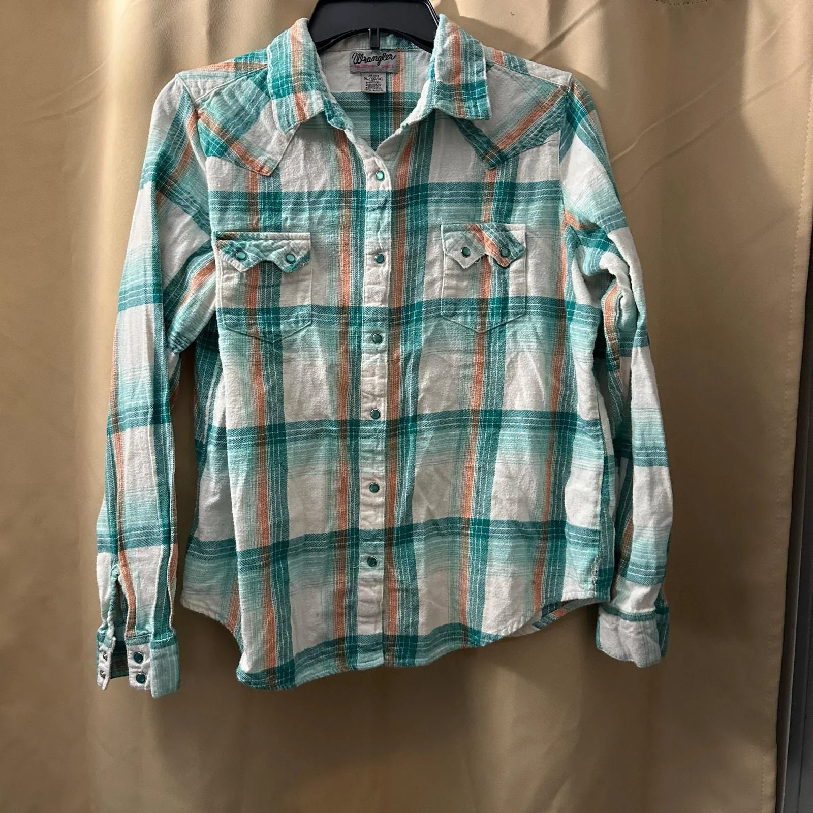 Product image for Wrangler Women’s Pearl Snap