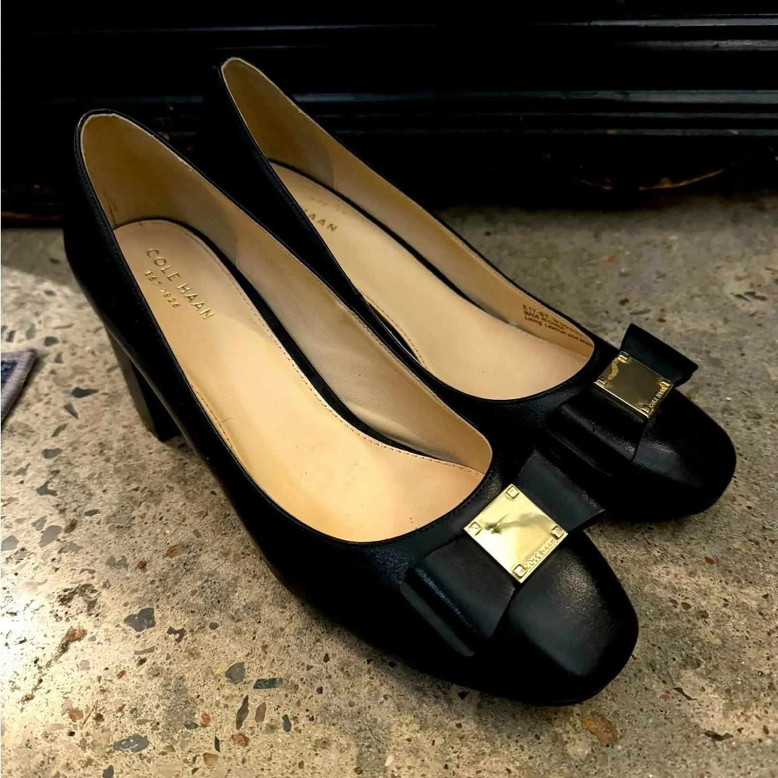Product image for Cole Haan Tali Bow Pump Black block heel mod classic 8 1/2