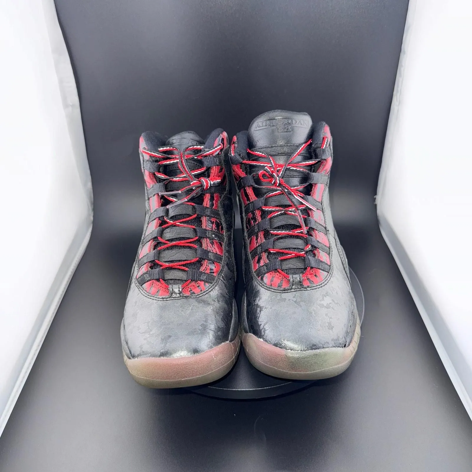 Listing Image Blurred Background