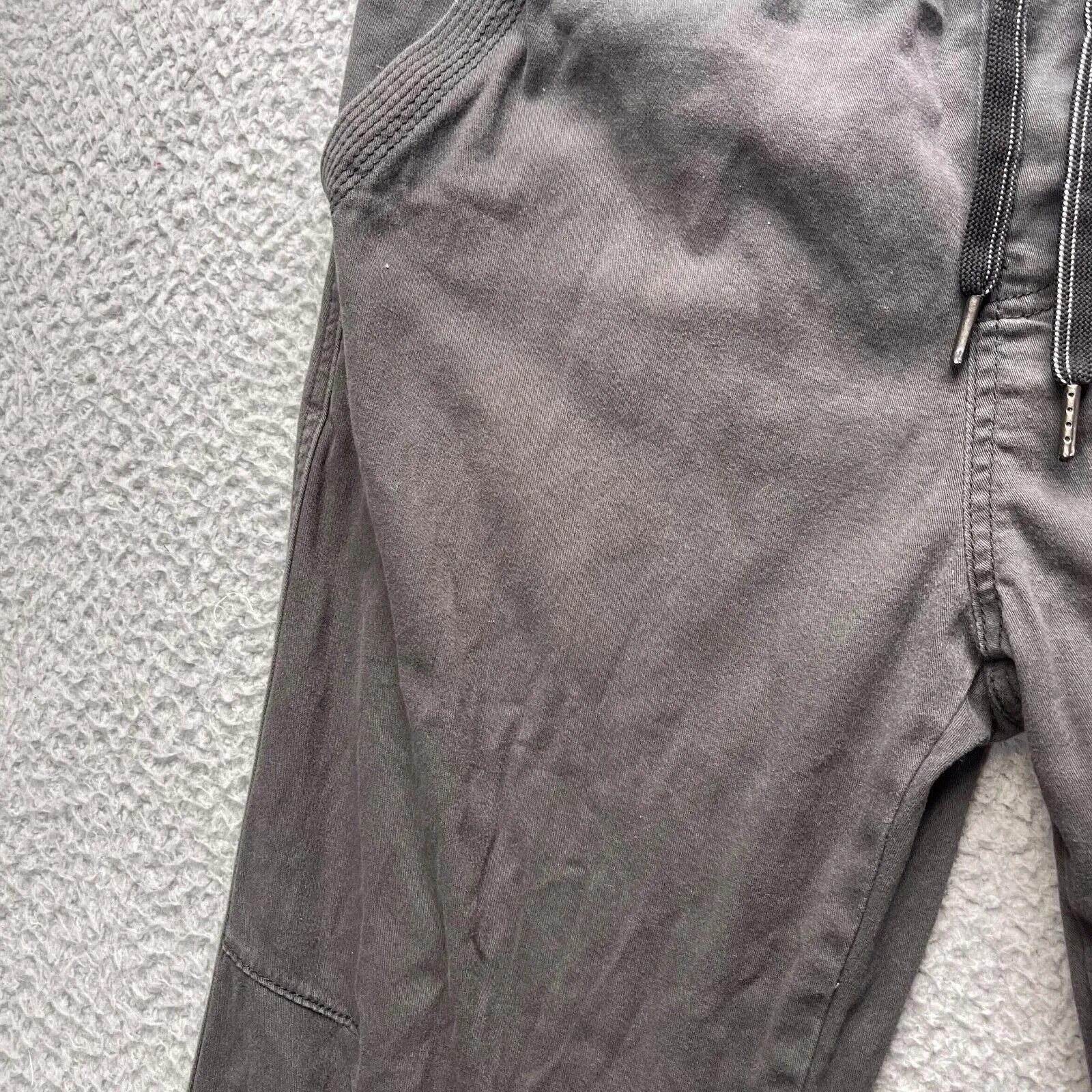 Listing Image Blurred Background