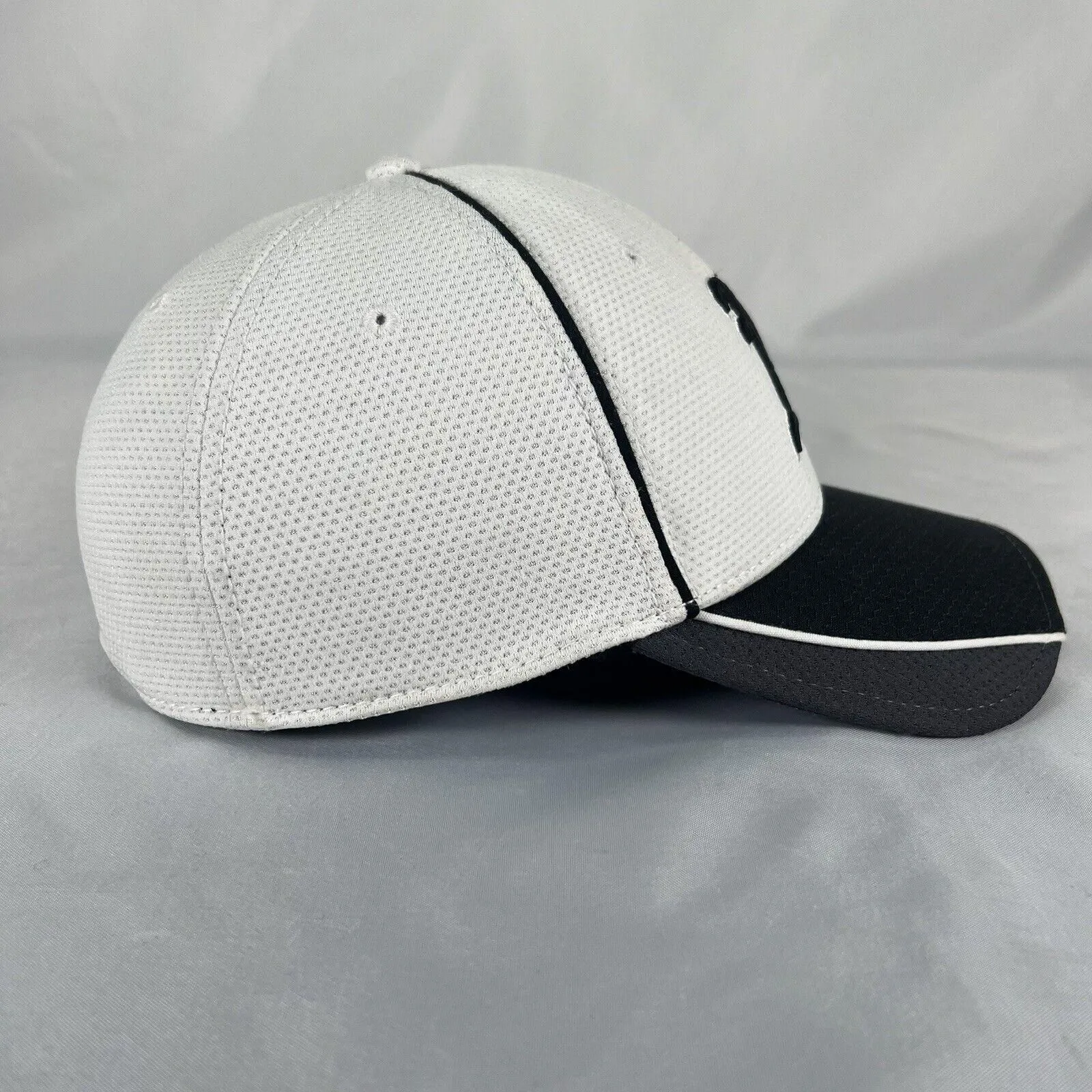 Listing Image Blurred Background