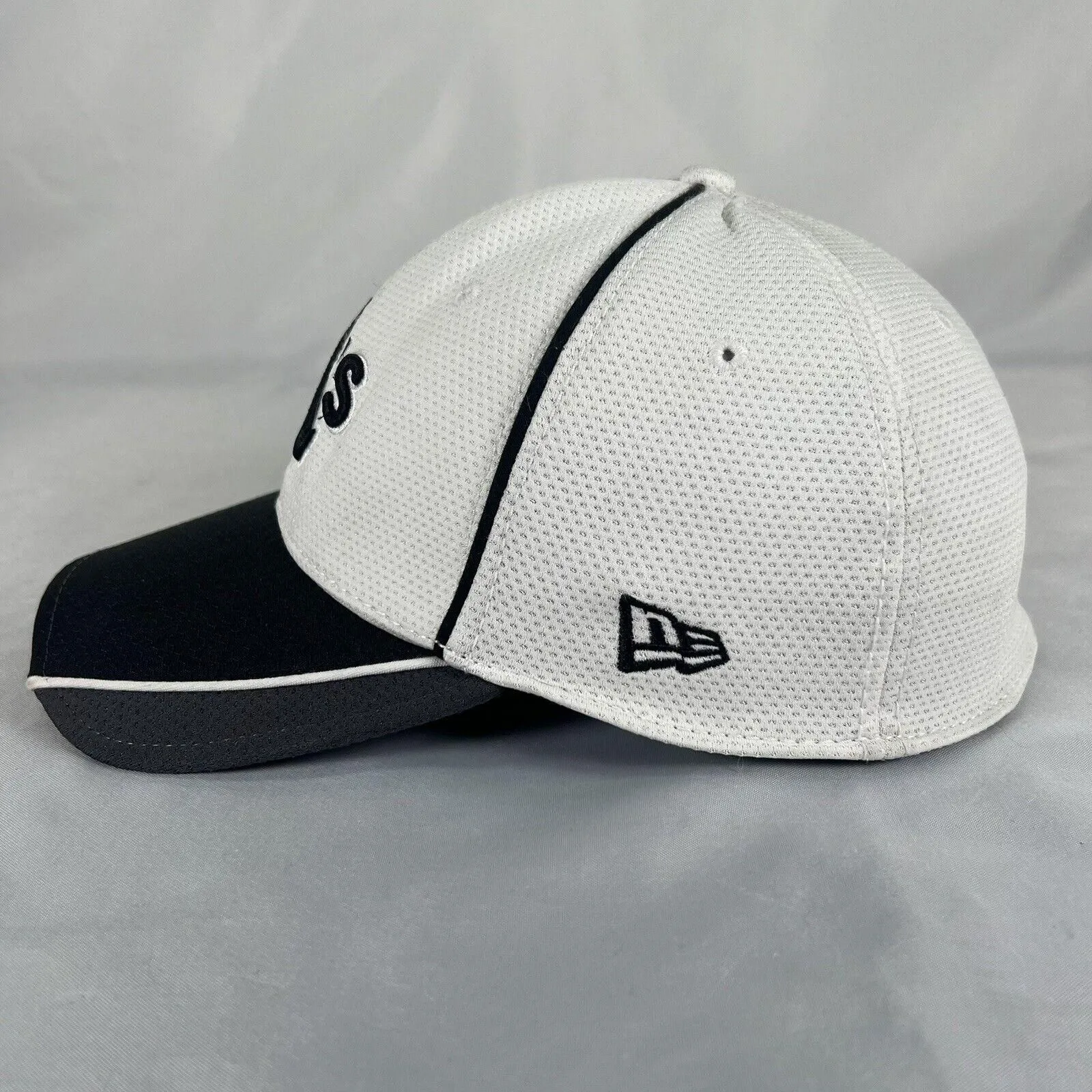 Listing Image Blurred Background