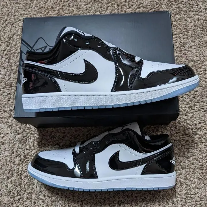 Product image for Air Jordan 1 low Concord size 10.5M