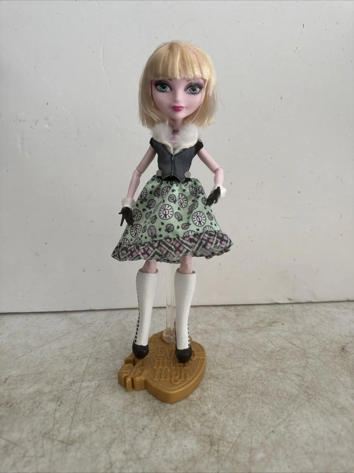 Product image for Mattel 2014 Bunny Blanc Royal Ever After High Doll - CDH57