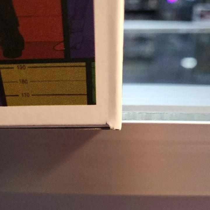 Listing Image Blurred Background