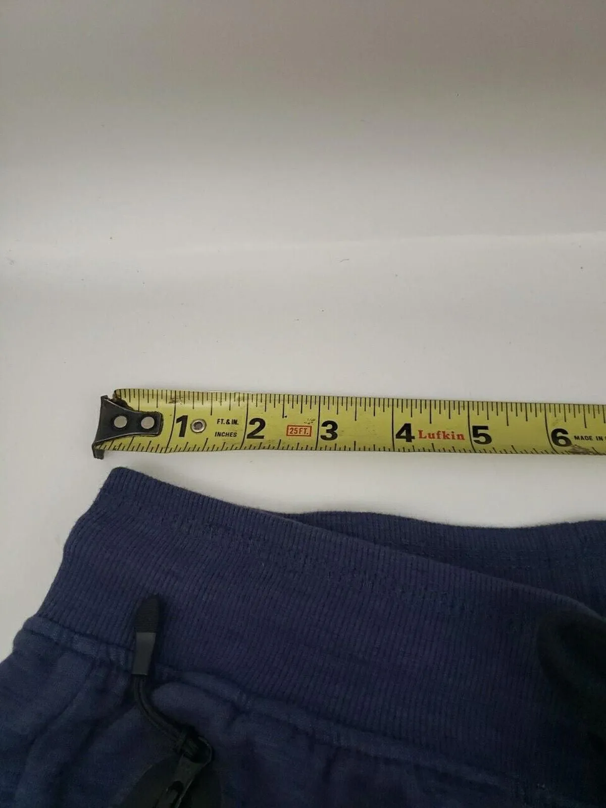 Listing Image Blurred Background