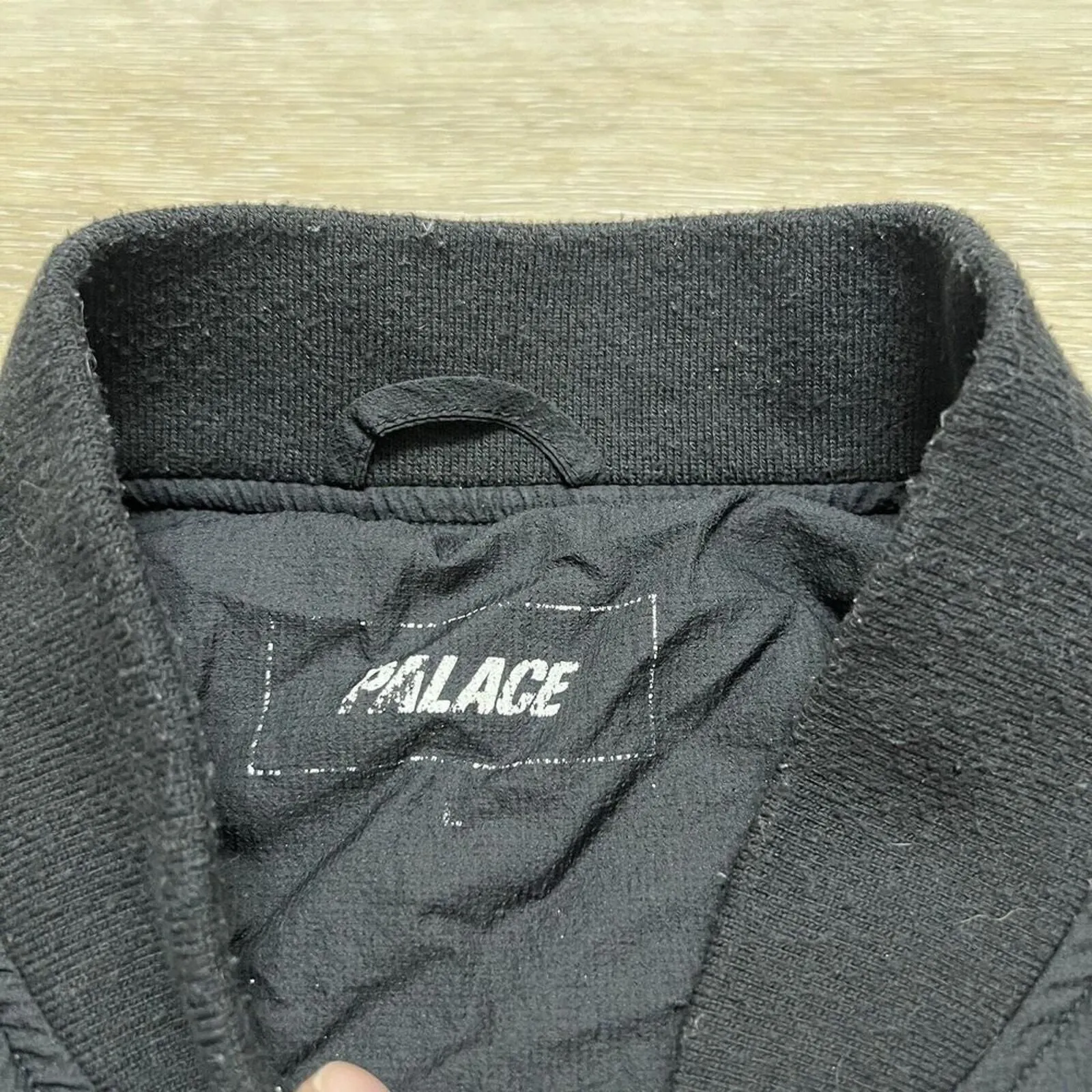Listing Image Blurred Background