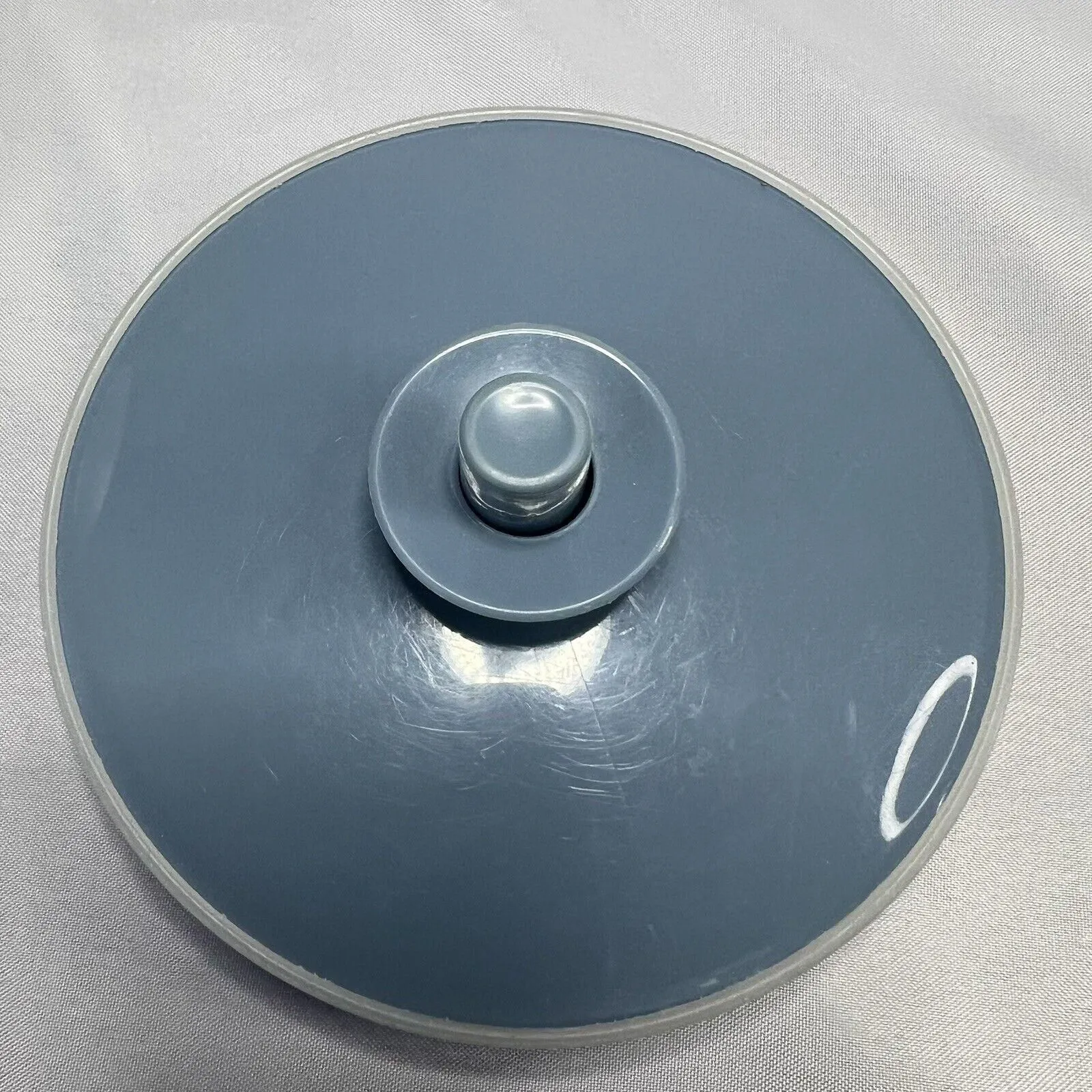 Listing Image Blurred Background