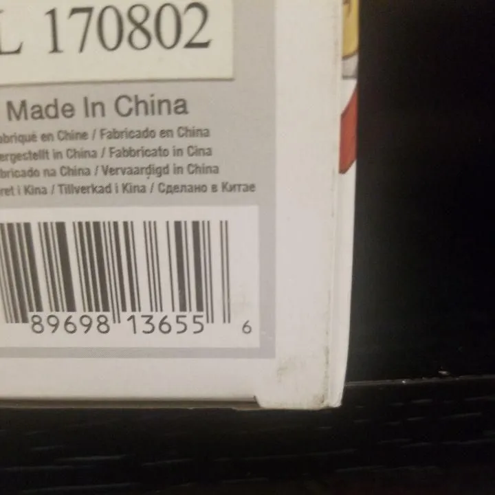 Listing Image Blurred Background