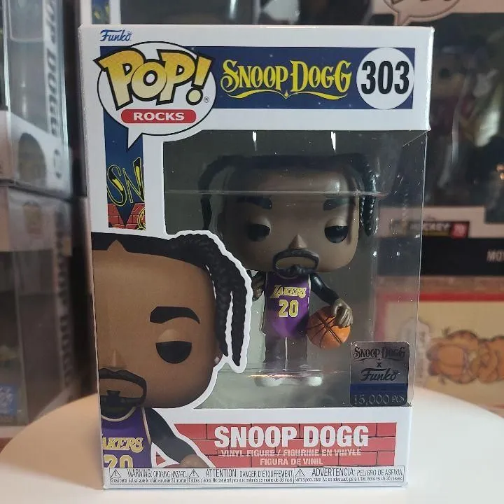 Product image for Snoop Dogg in Lakers Jersey (Purple)