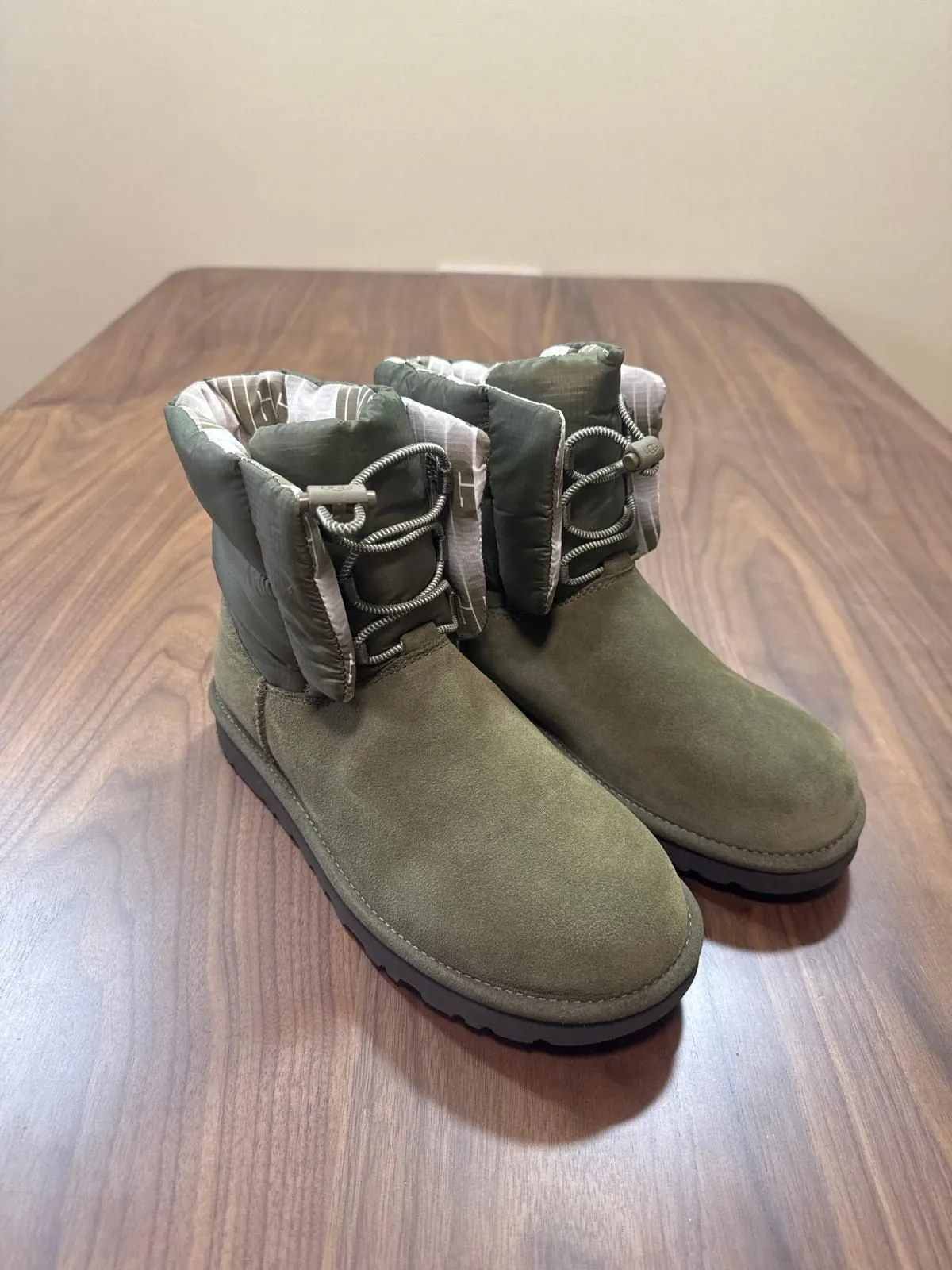 Product image for UGG boots size 8 green with prima loft, upper and shearling insides ￼