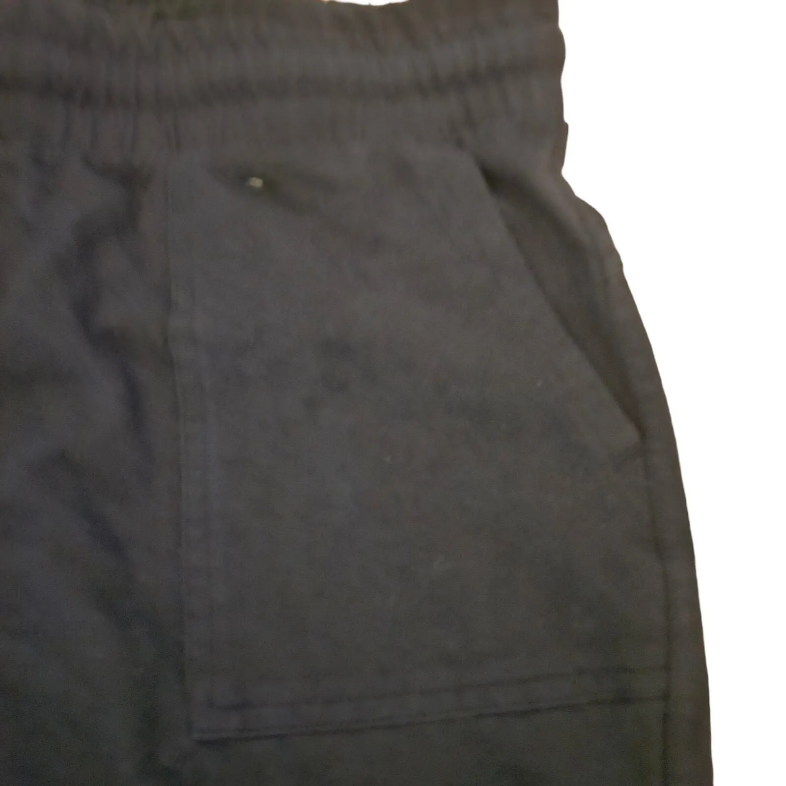 Listing Image Blurred Background