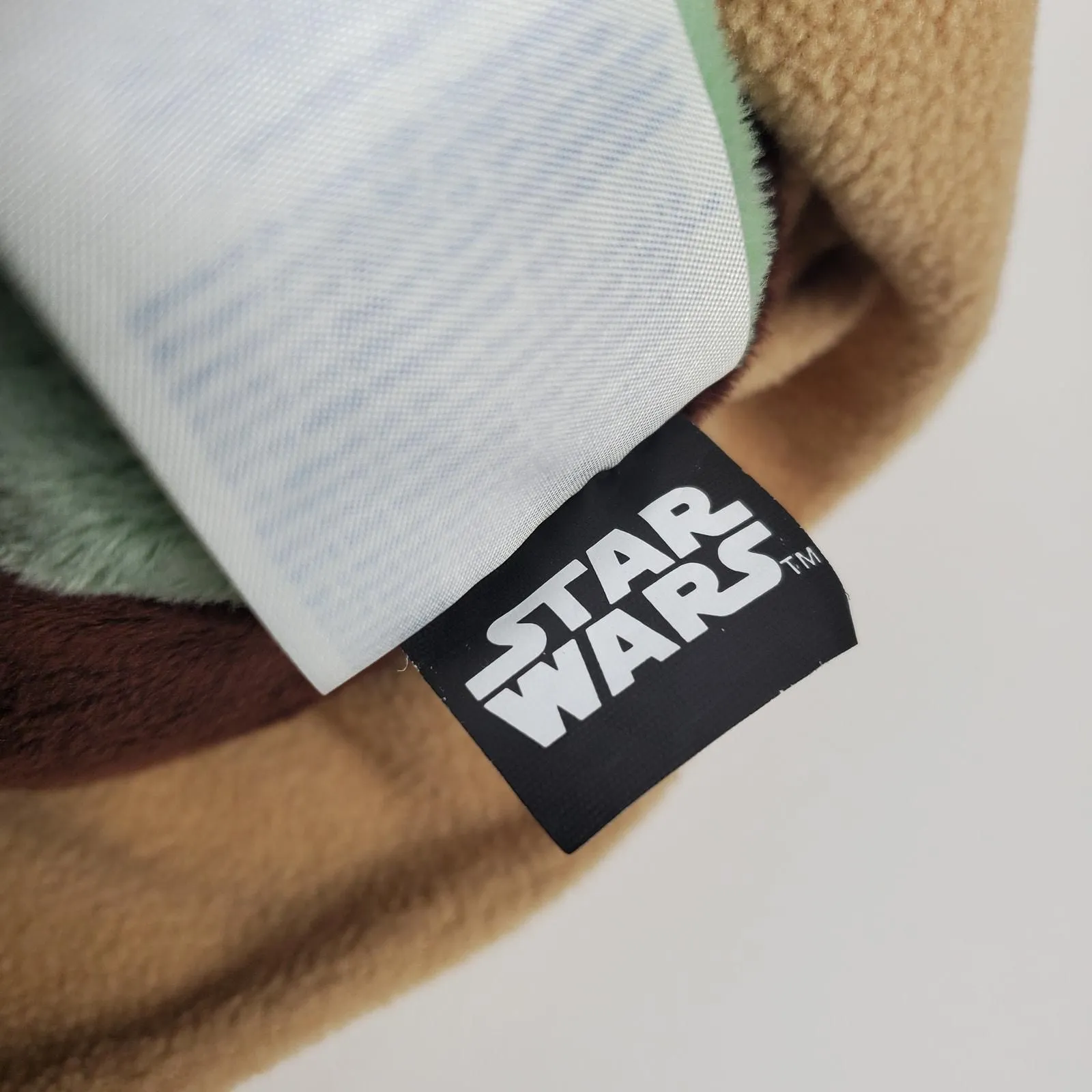 Listing Image Blurred Background
