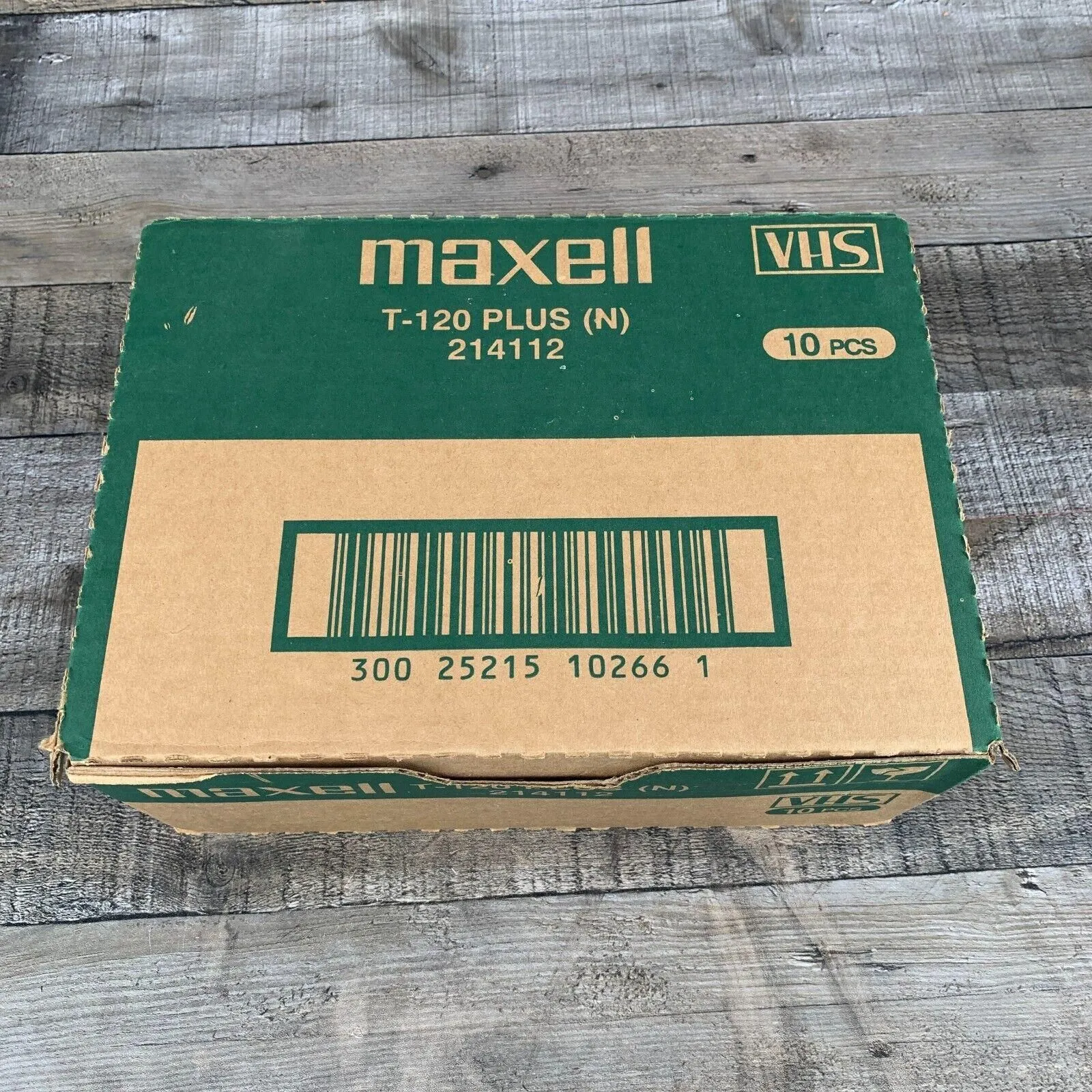 Product image for Maxell T-120 Plus VHS Tapes Lot