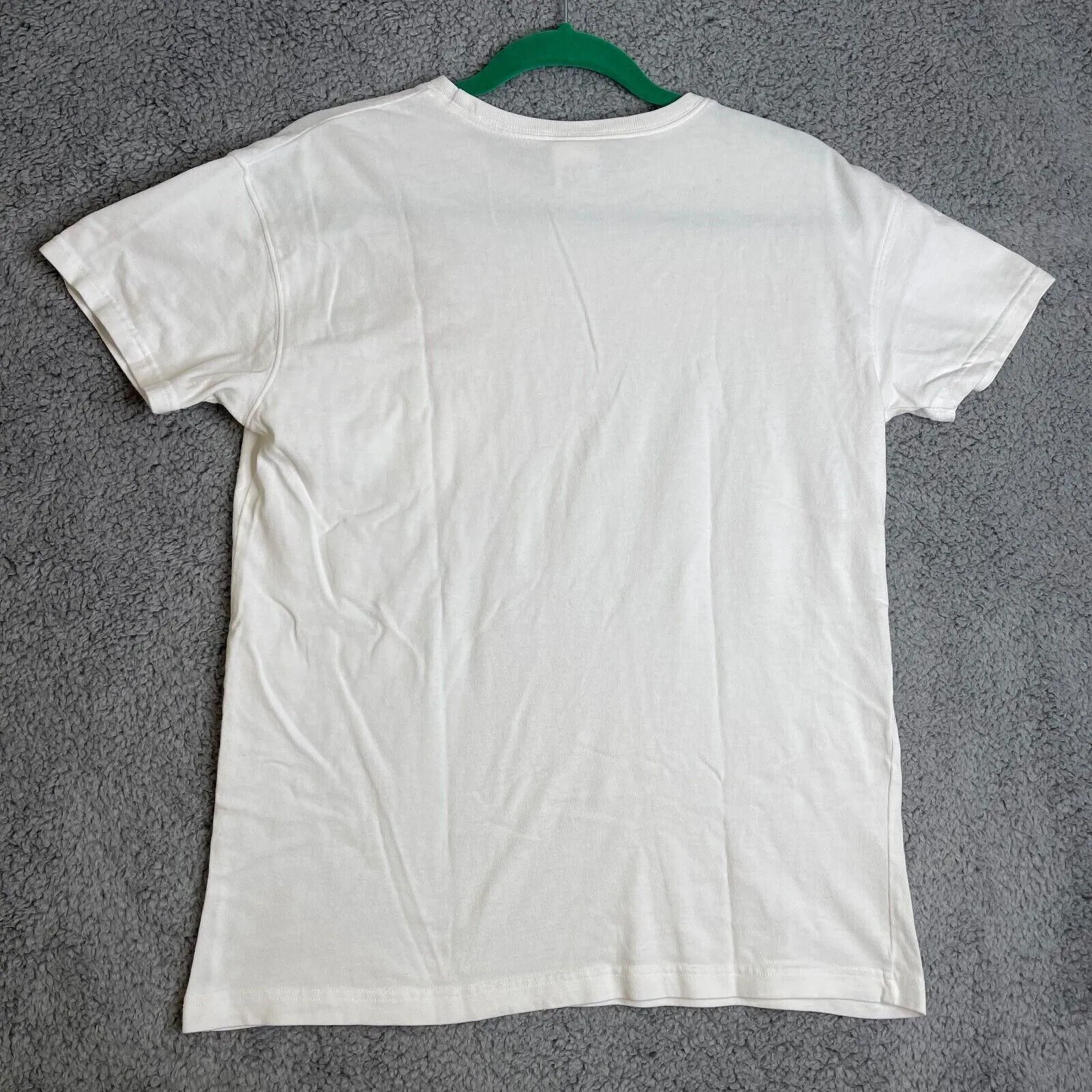 Listing Image Blurred Background