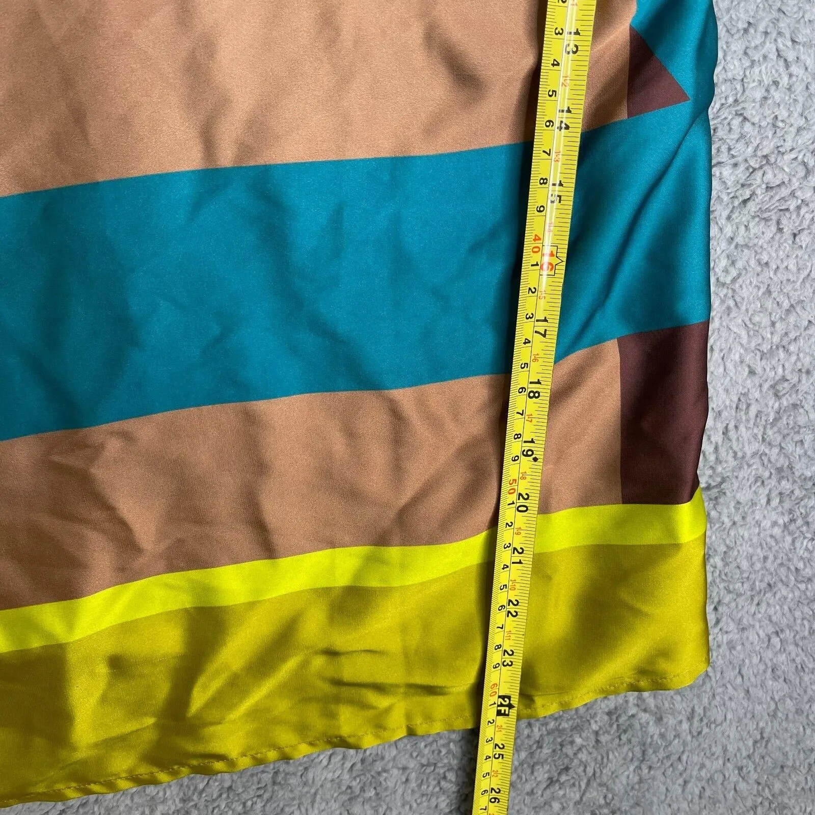 Listing Image Blurred Background