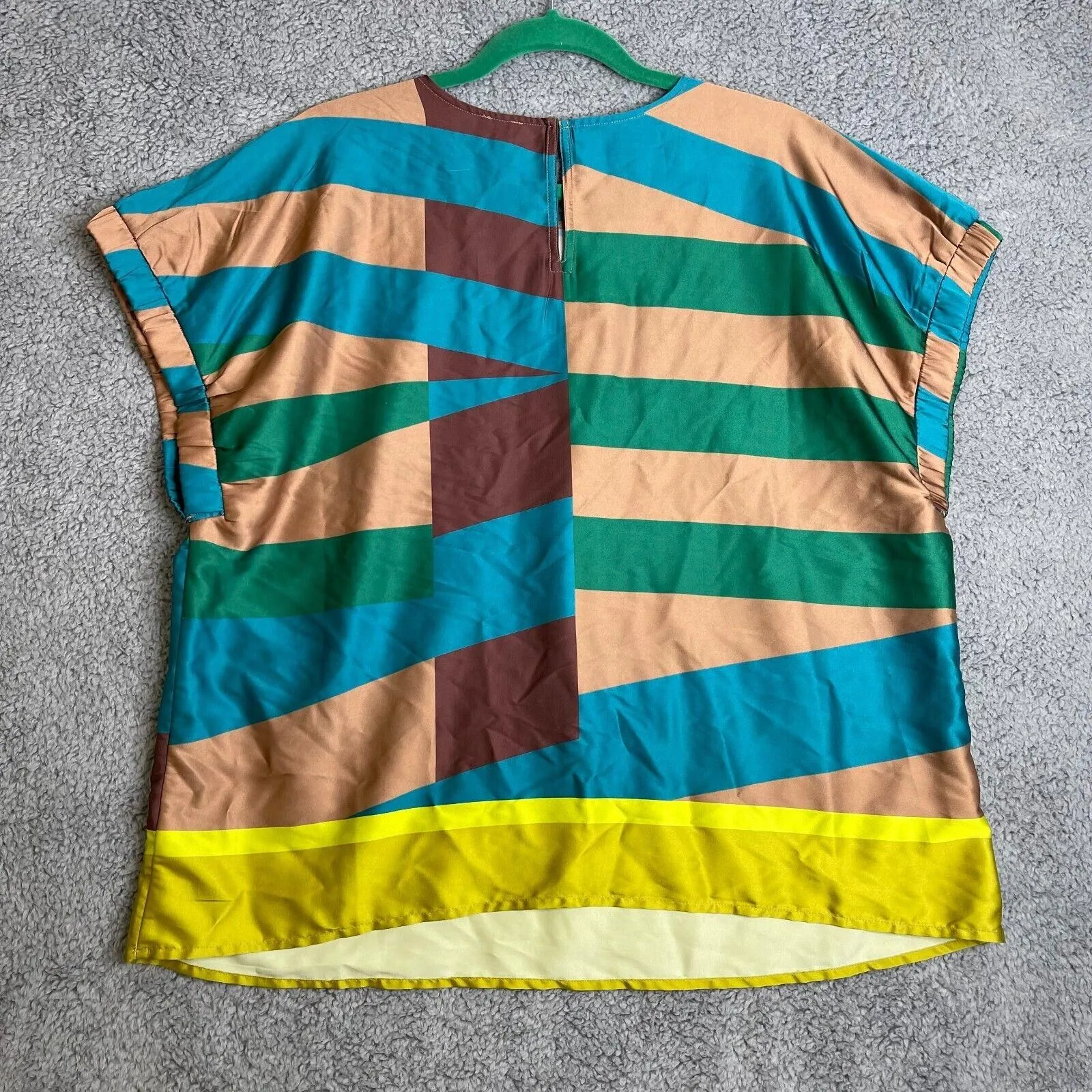 Listing Image Blurred Background