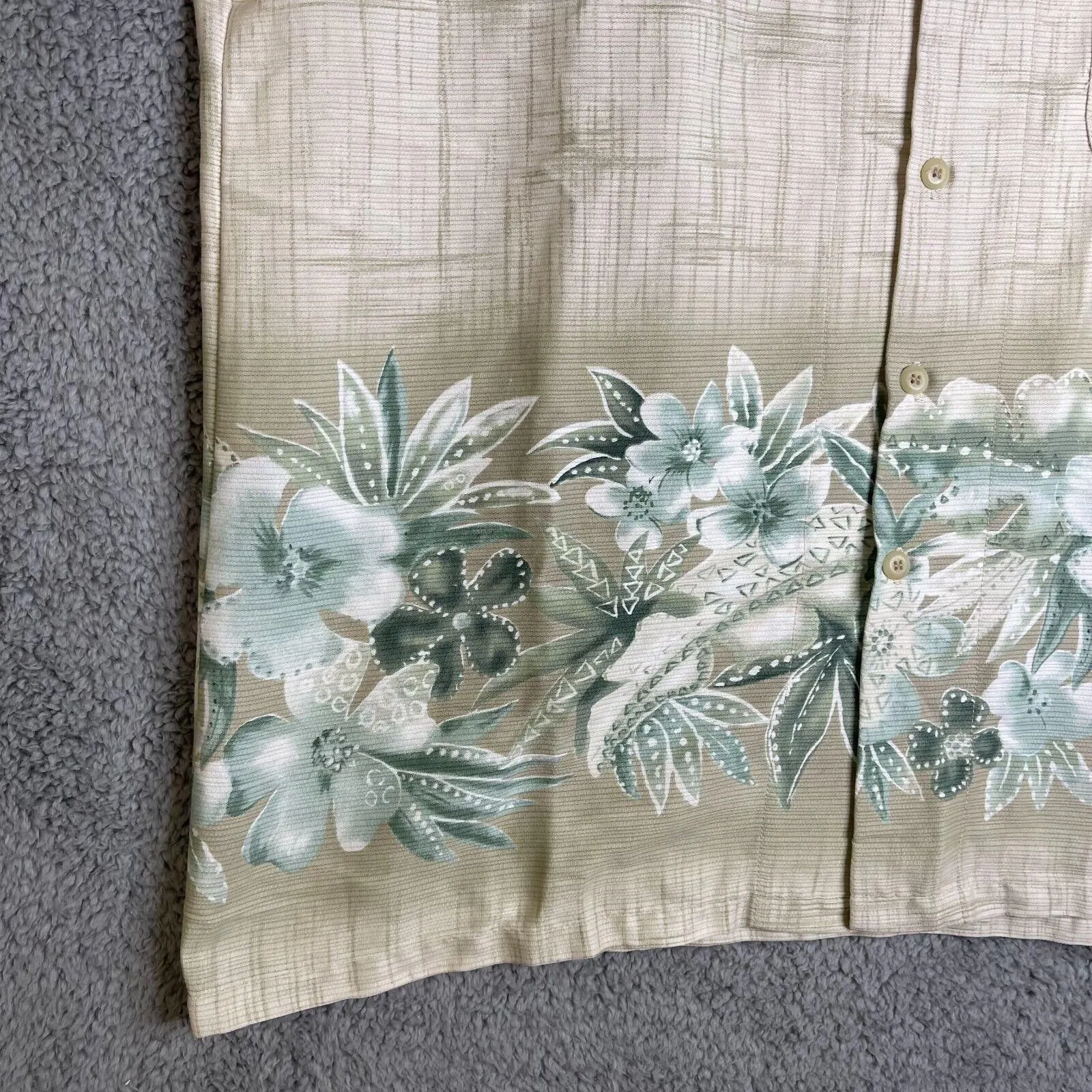 Listing Image Blurred Background