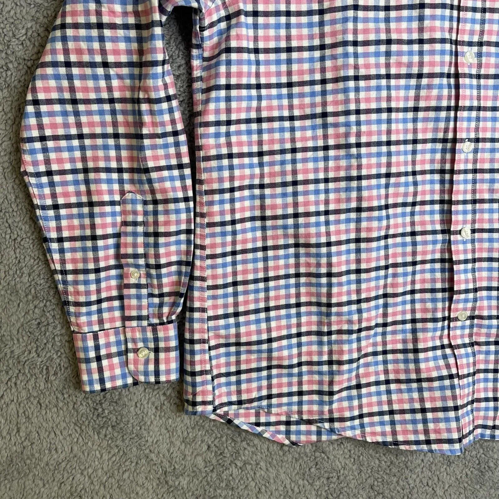 Listing Image Blurred Background