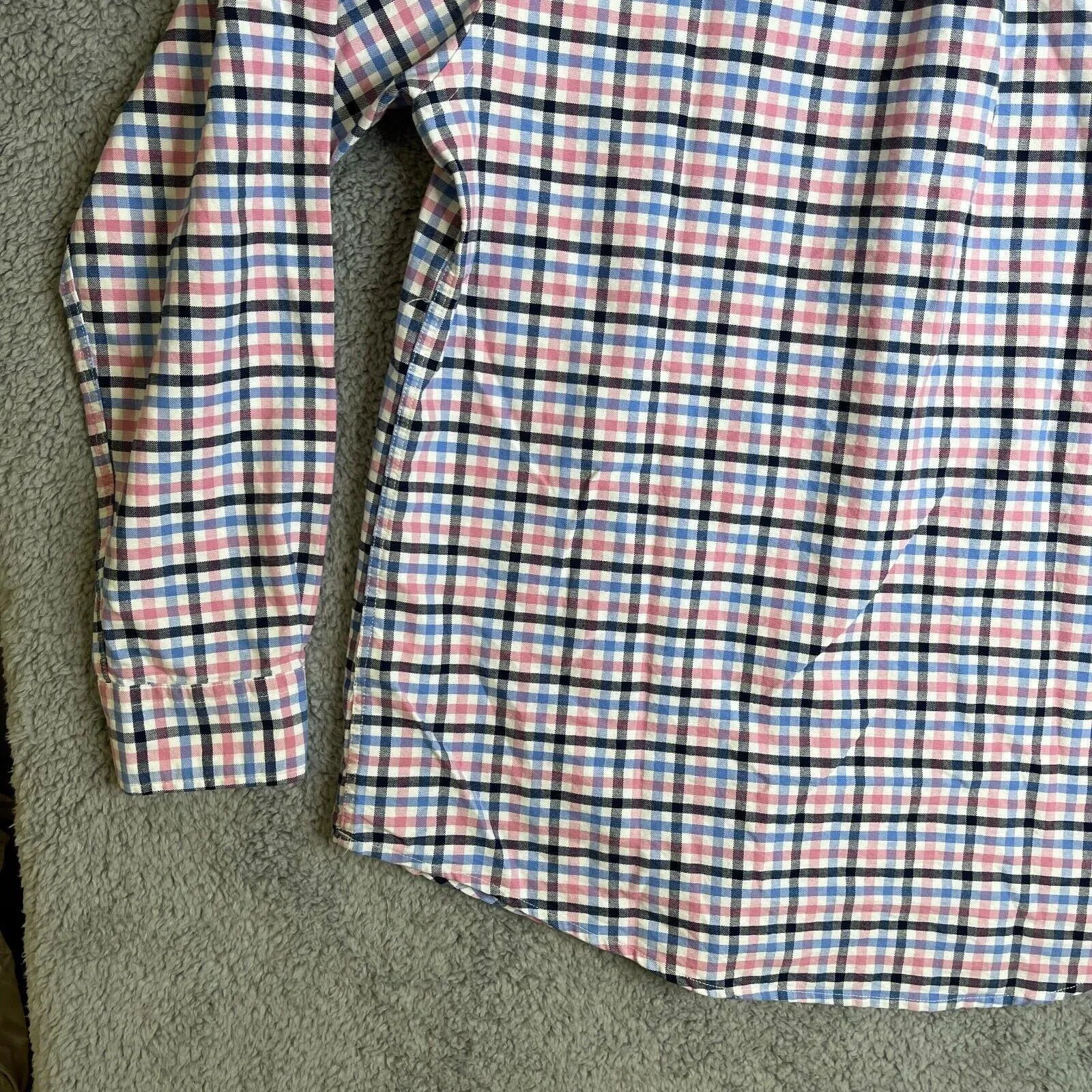 Listing Image Blurred Background