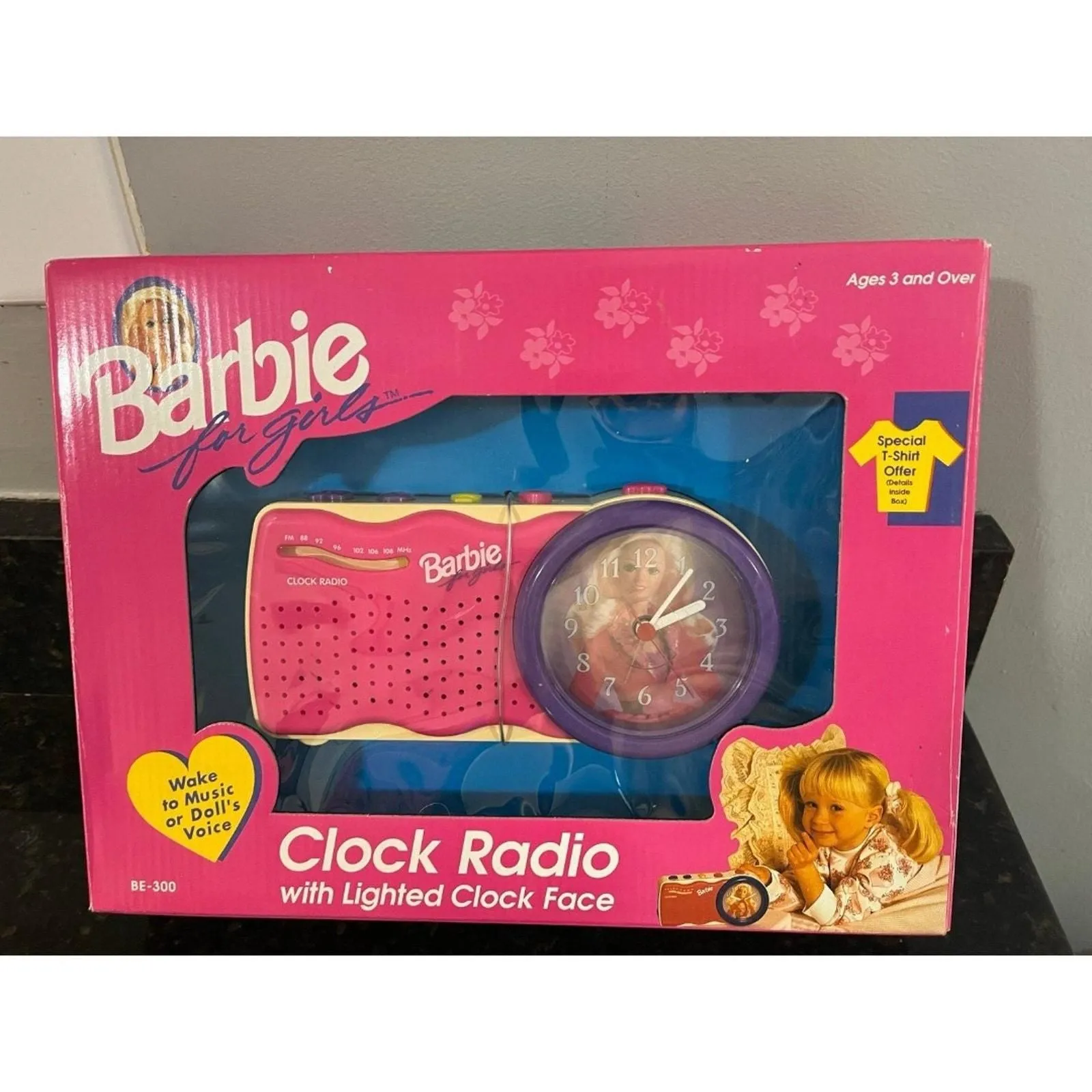 Product image for BARBIE CLOCK/FM RADIO VINTAGE 1995 LIGHTED FACE NIGHT LITE ALARM MATTEL