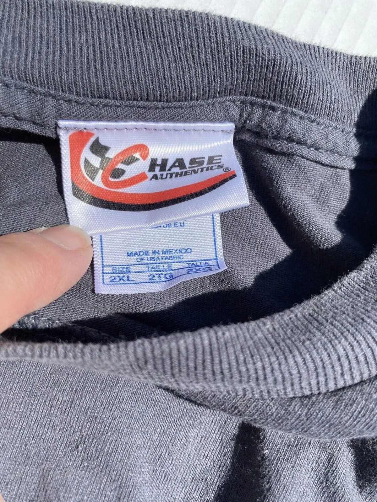 Listing Image Blurred Background