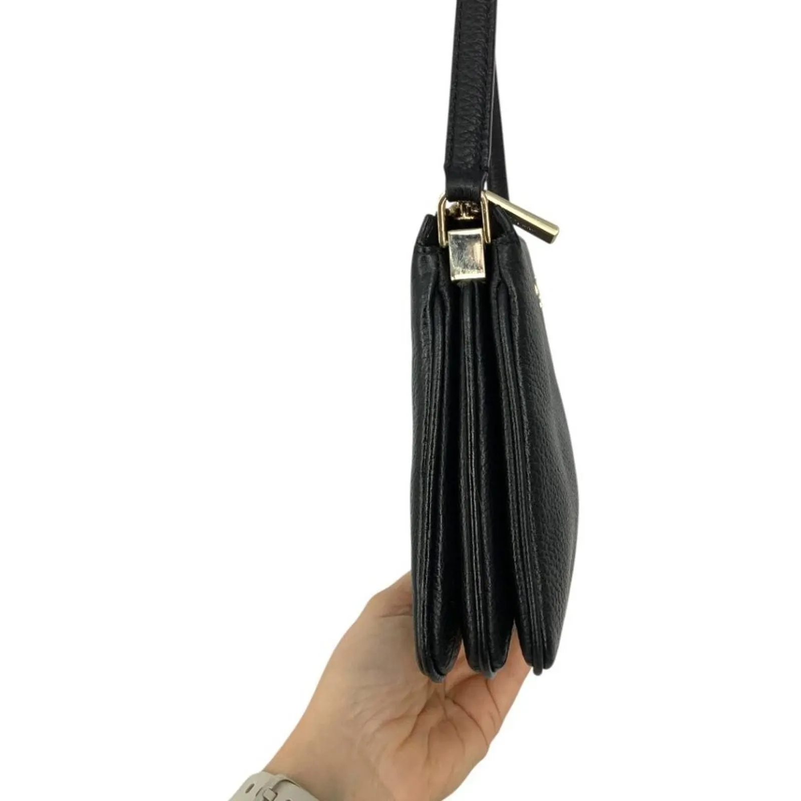 Listing Image Blurred Background