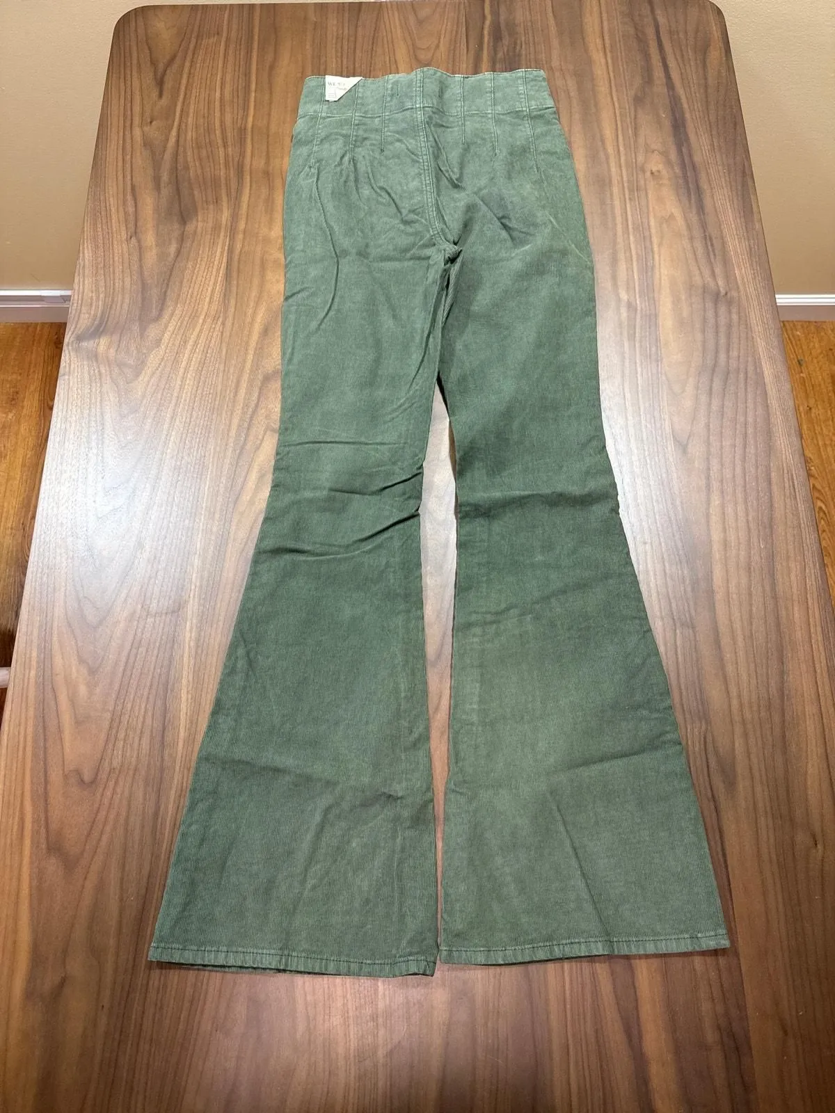 Listing Image Blurred Background