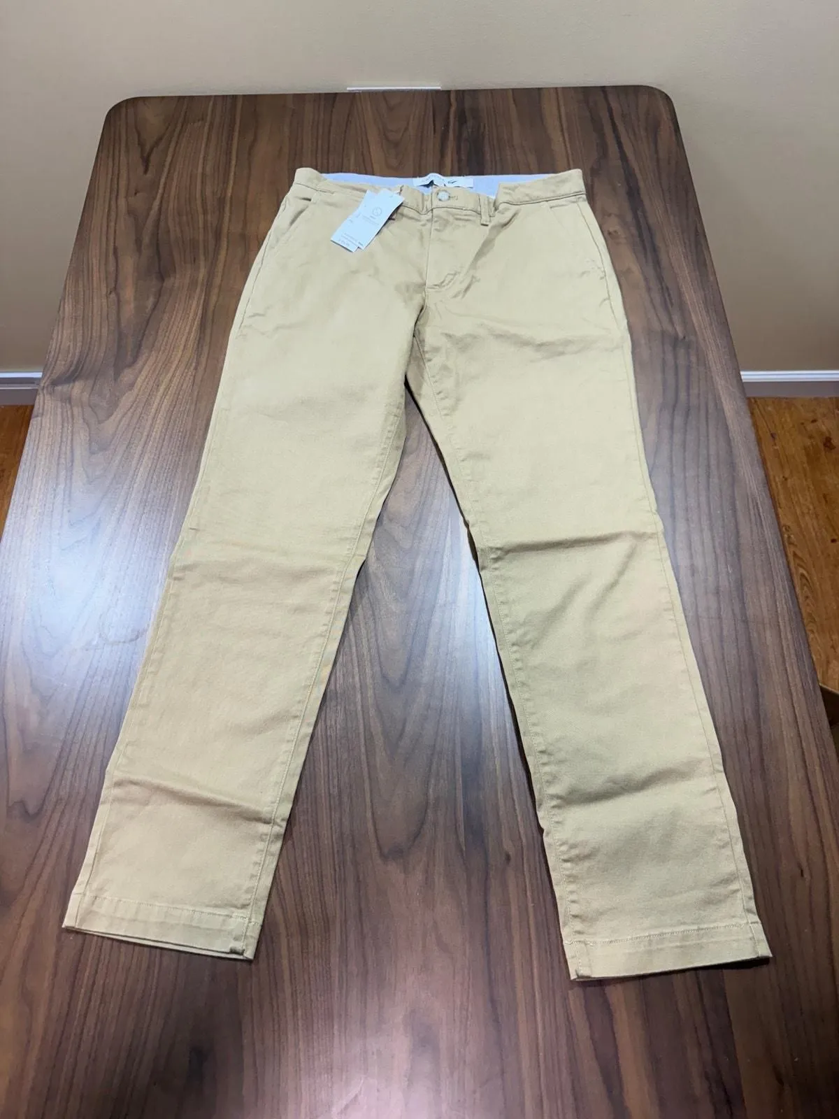 Listing Image Blurred Background