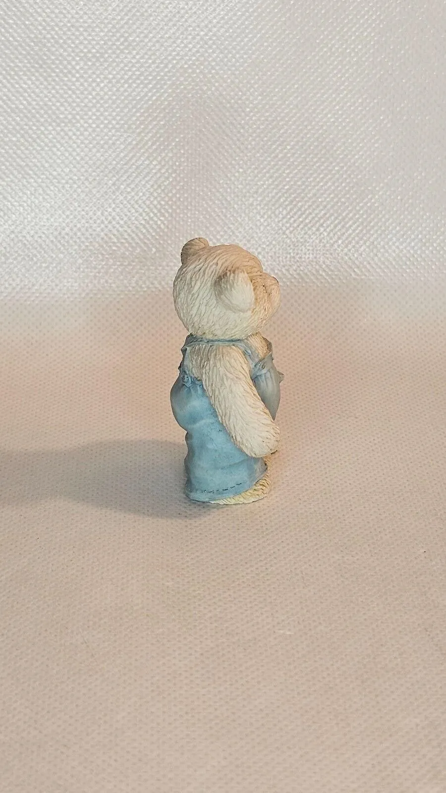 Listing Image Blurred Background