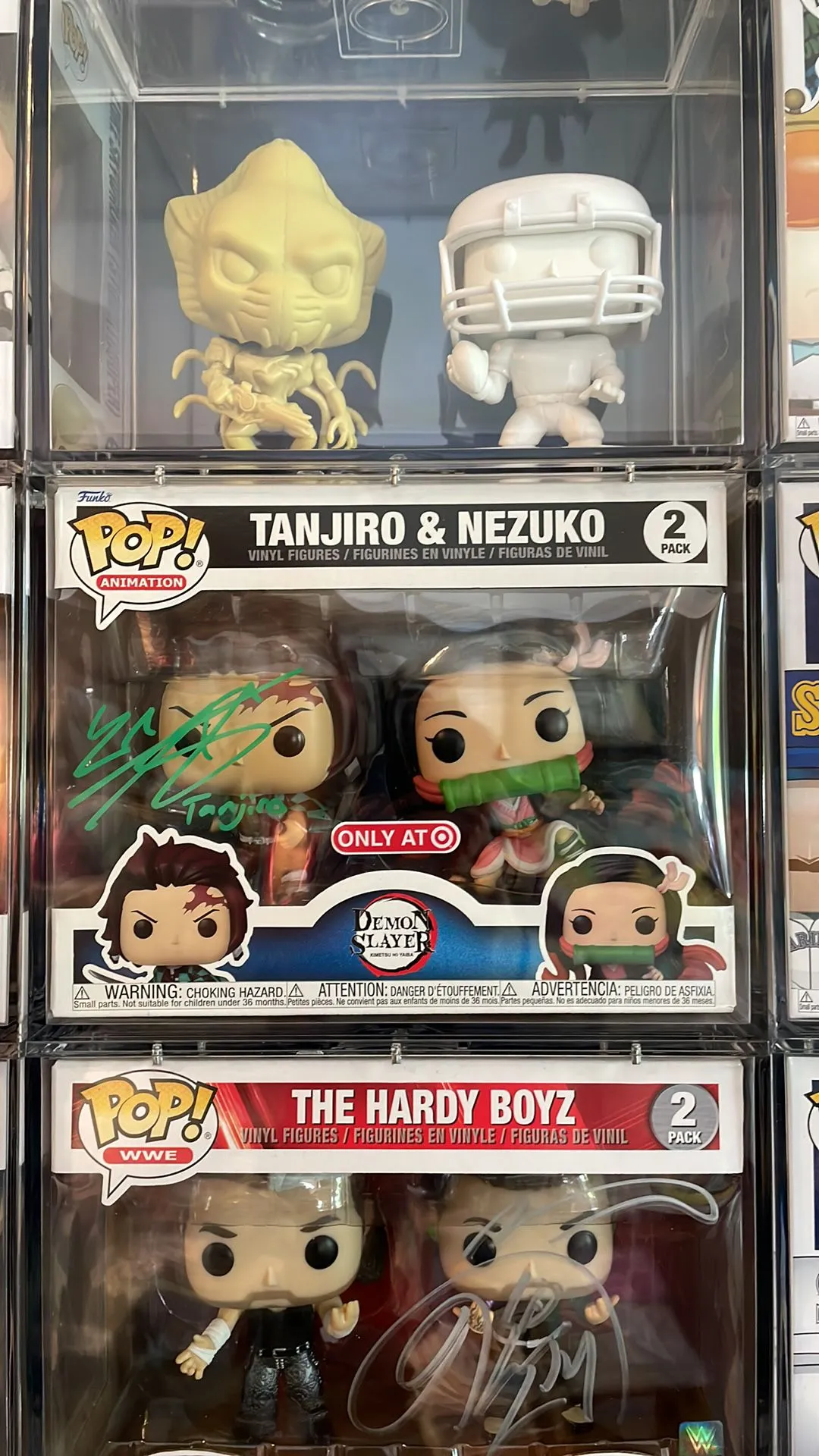 Product image for SIGNED Tanjiro & Nezuko 2-Pack Demon Slayer