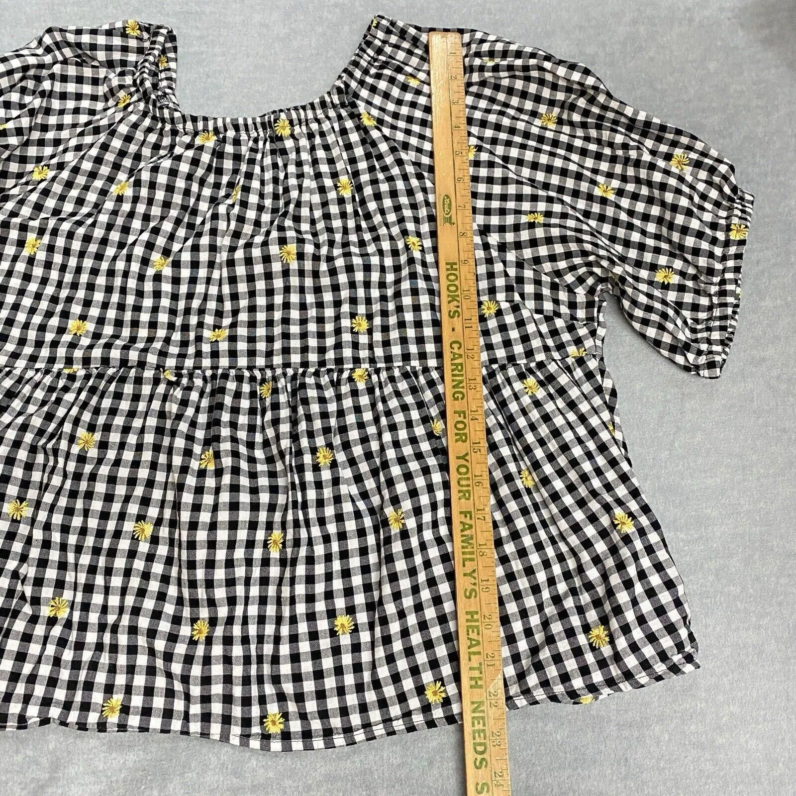 Listing Image Blurred Background