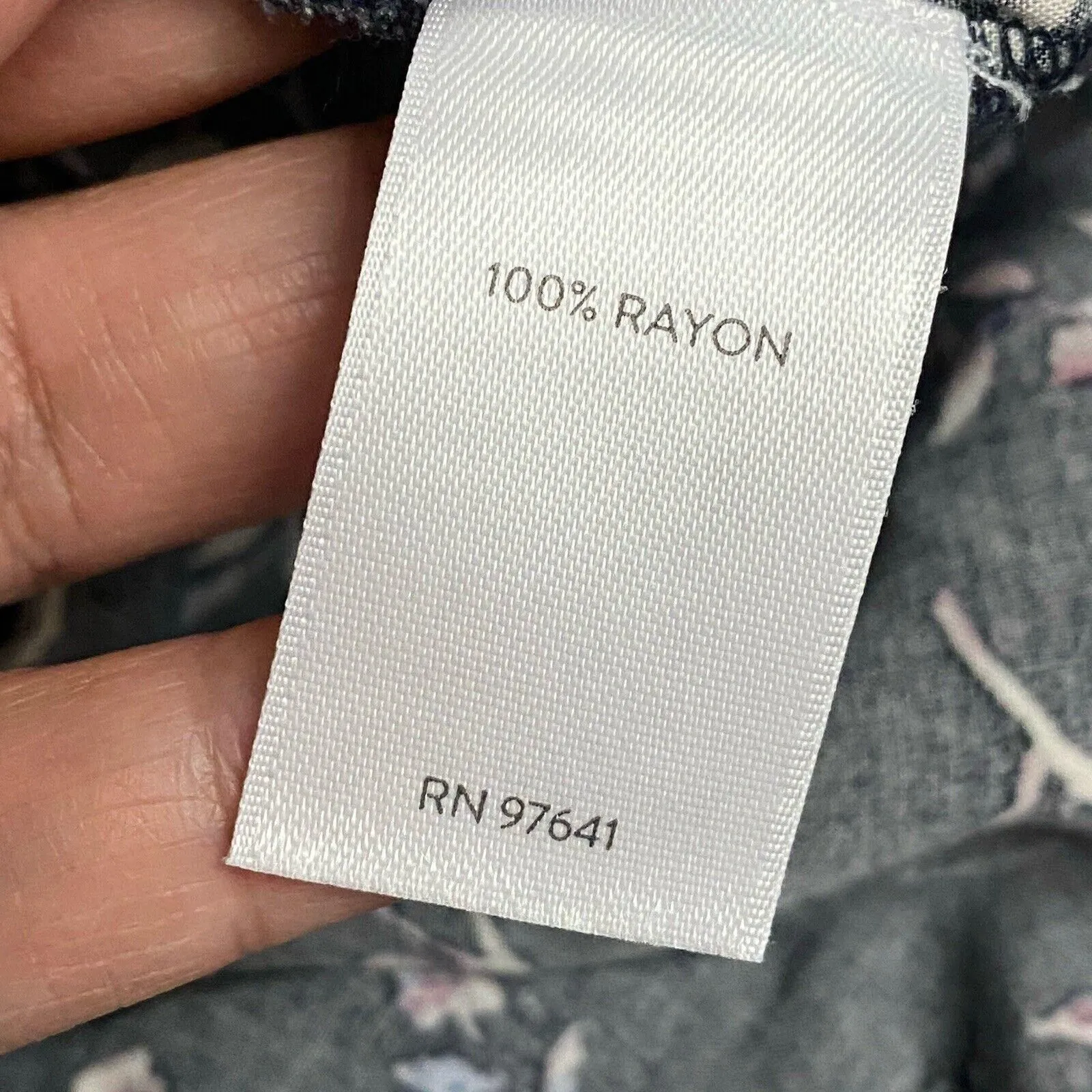 Listing Image Blurred Background