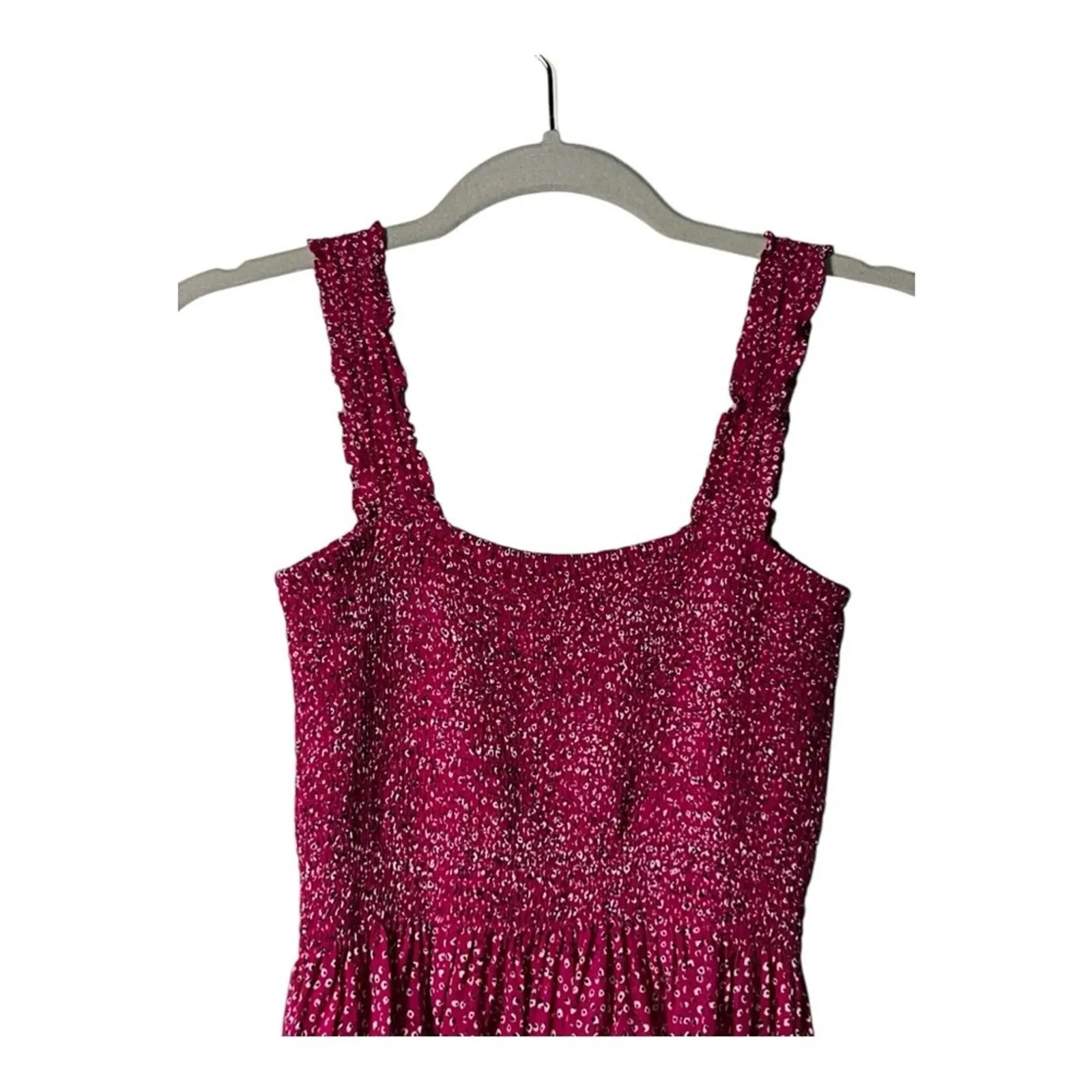 Listing Image Blurred Background