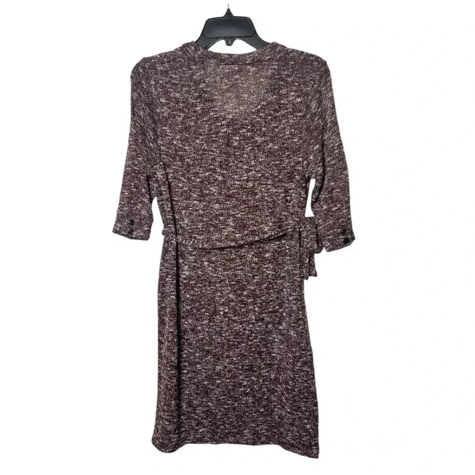 Listing Image Blurred Background