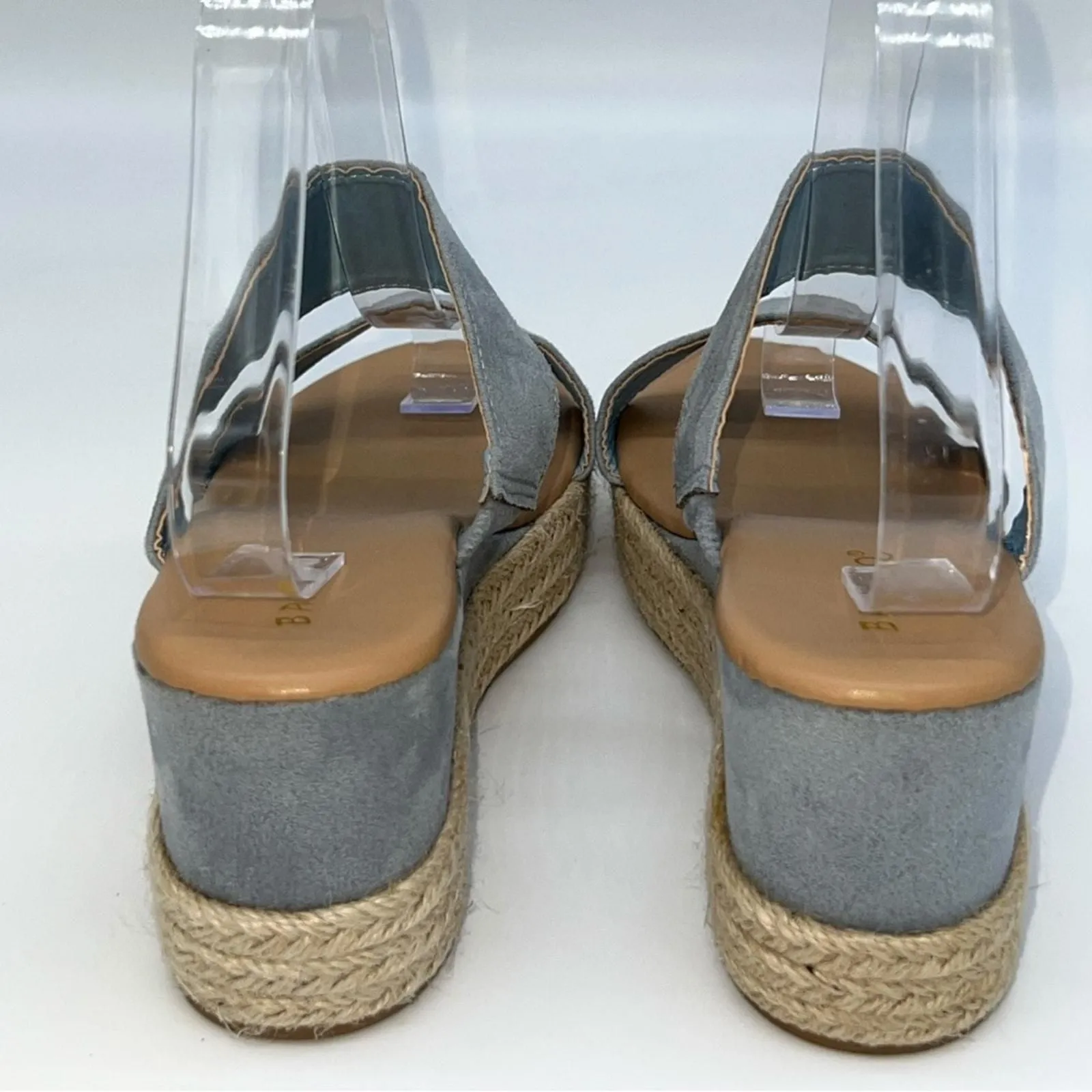 Listing Image Blurred Background