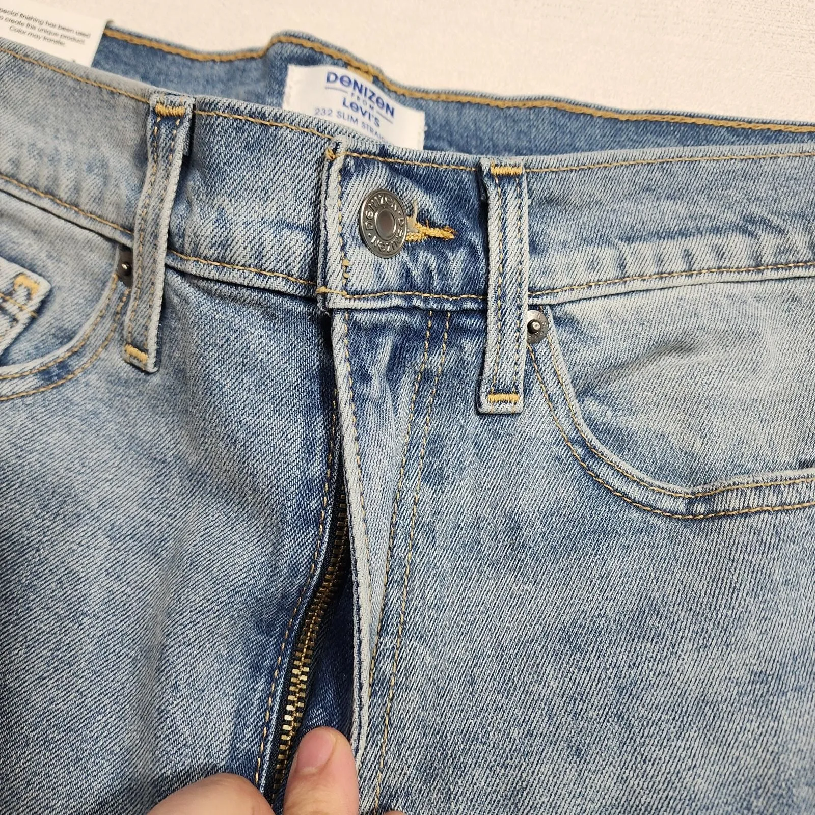 Listing Image Blurred Background