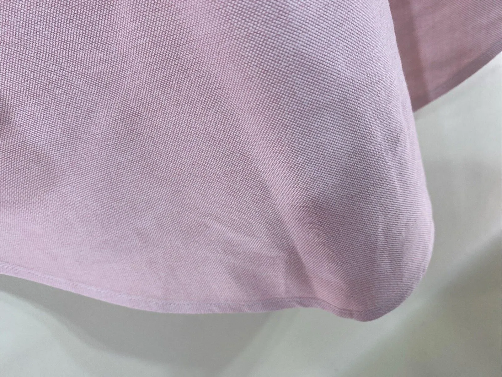 Listing Image Blurred Background
