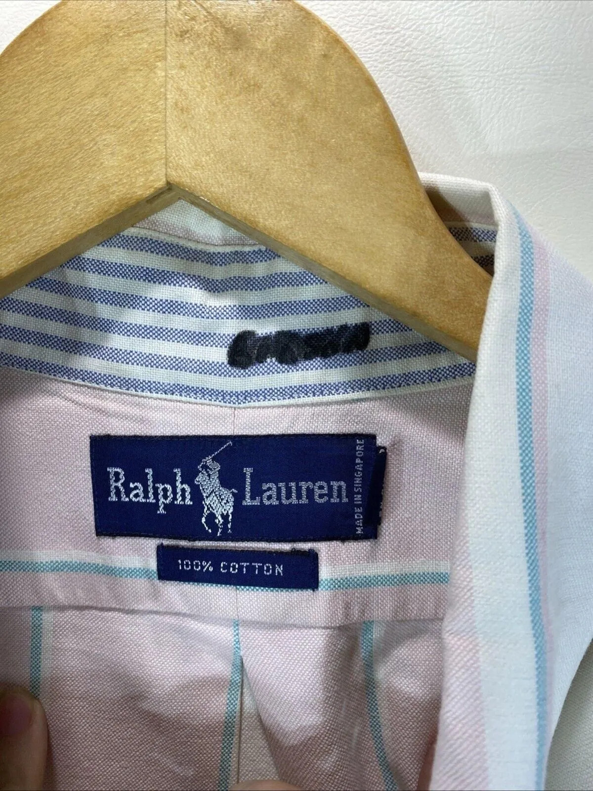 Listing Image Blurred Background