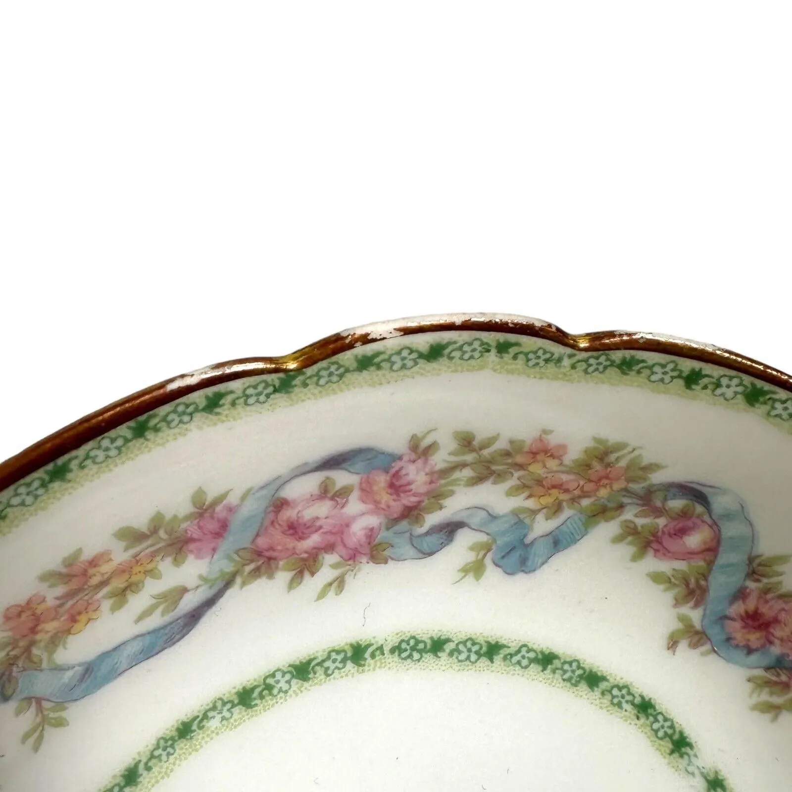 Listing Image Blurred Background