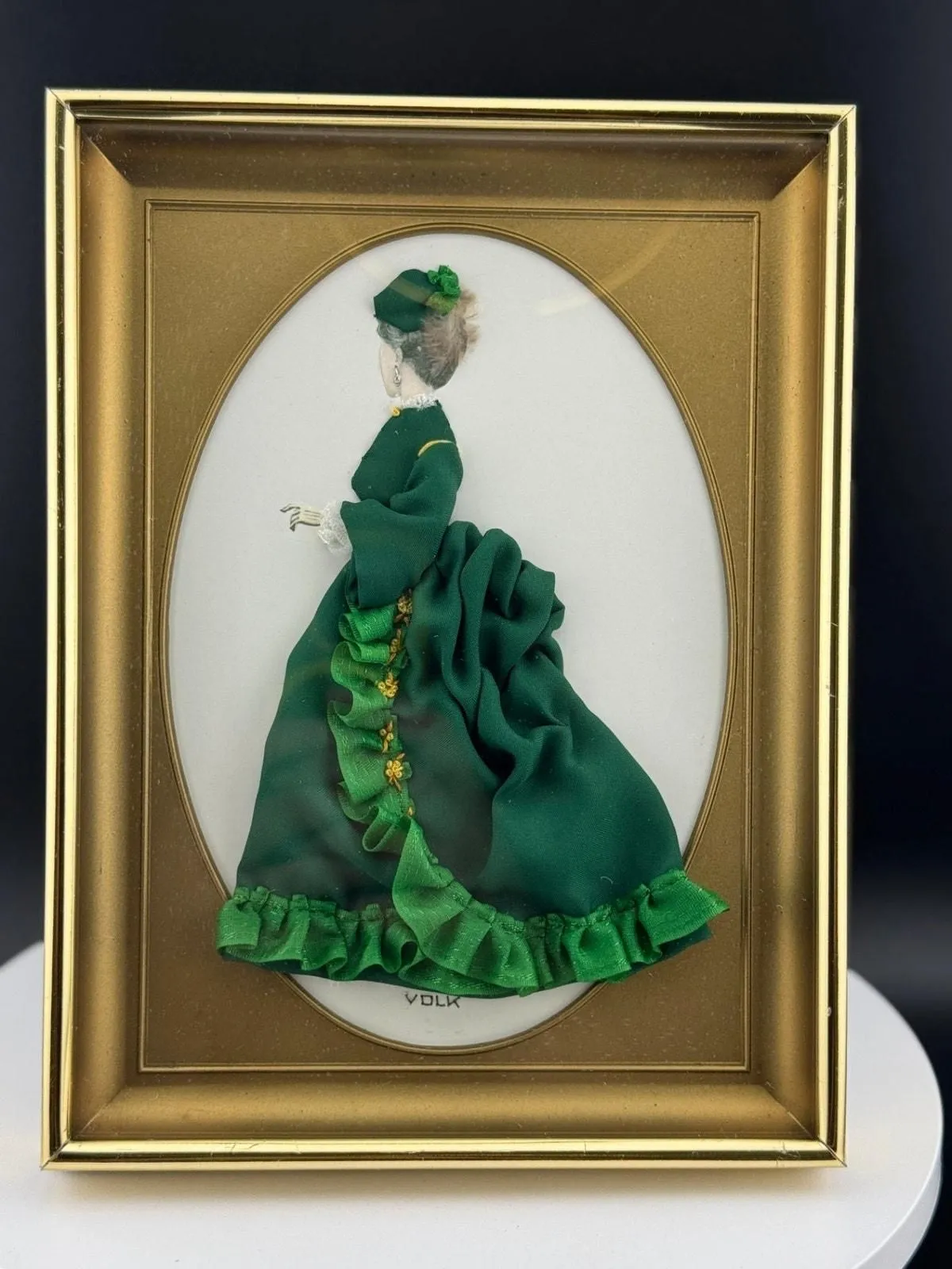 Product image for Victorian Woman Diorama - Green