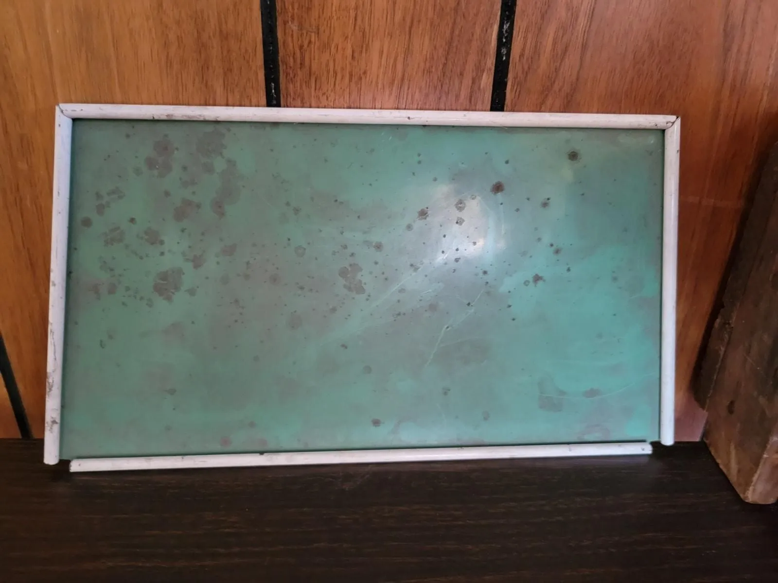 Listing Image Blurred Background