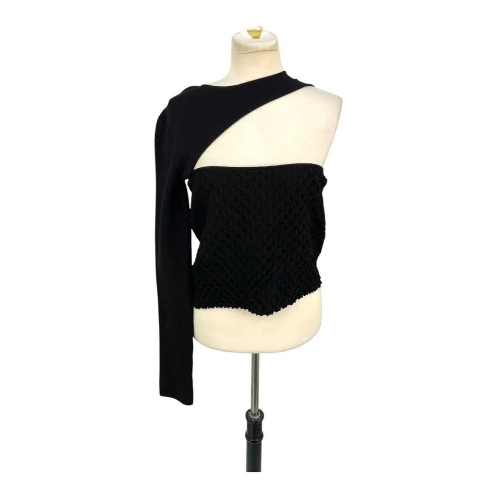 Listing Image Blurred Background