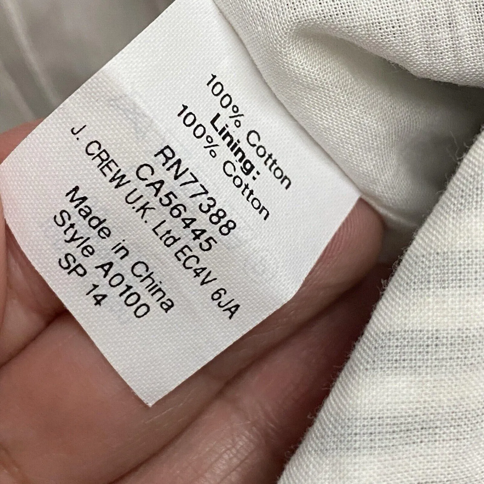 Listing Image Blurred Background