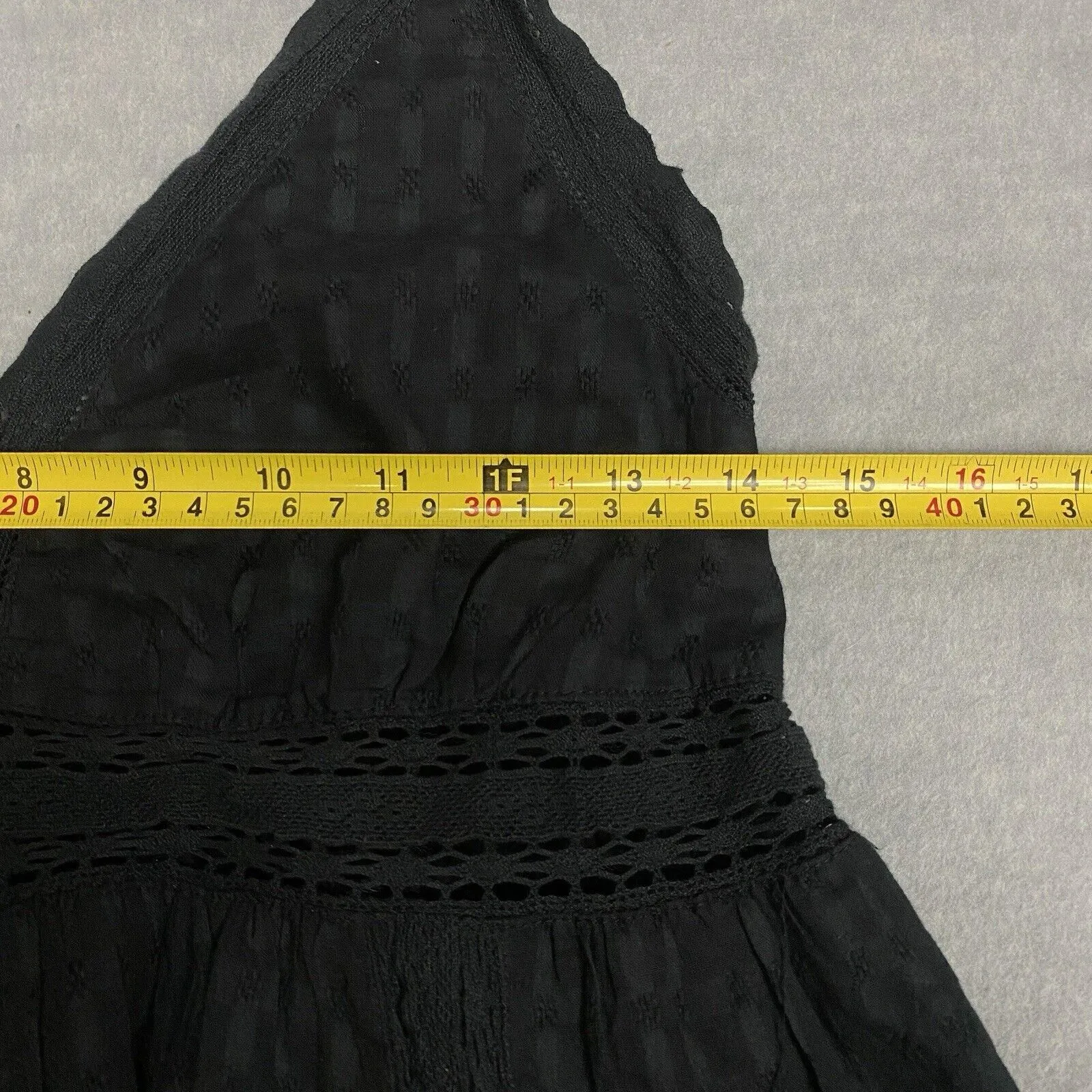 Listing Image Blurred Background